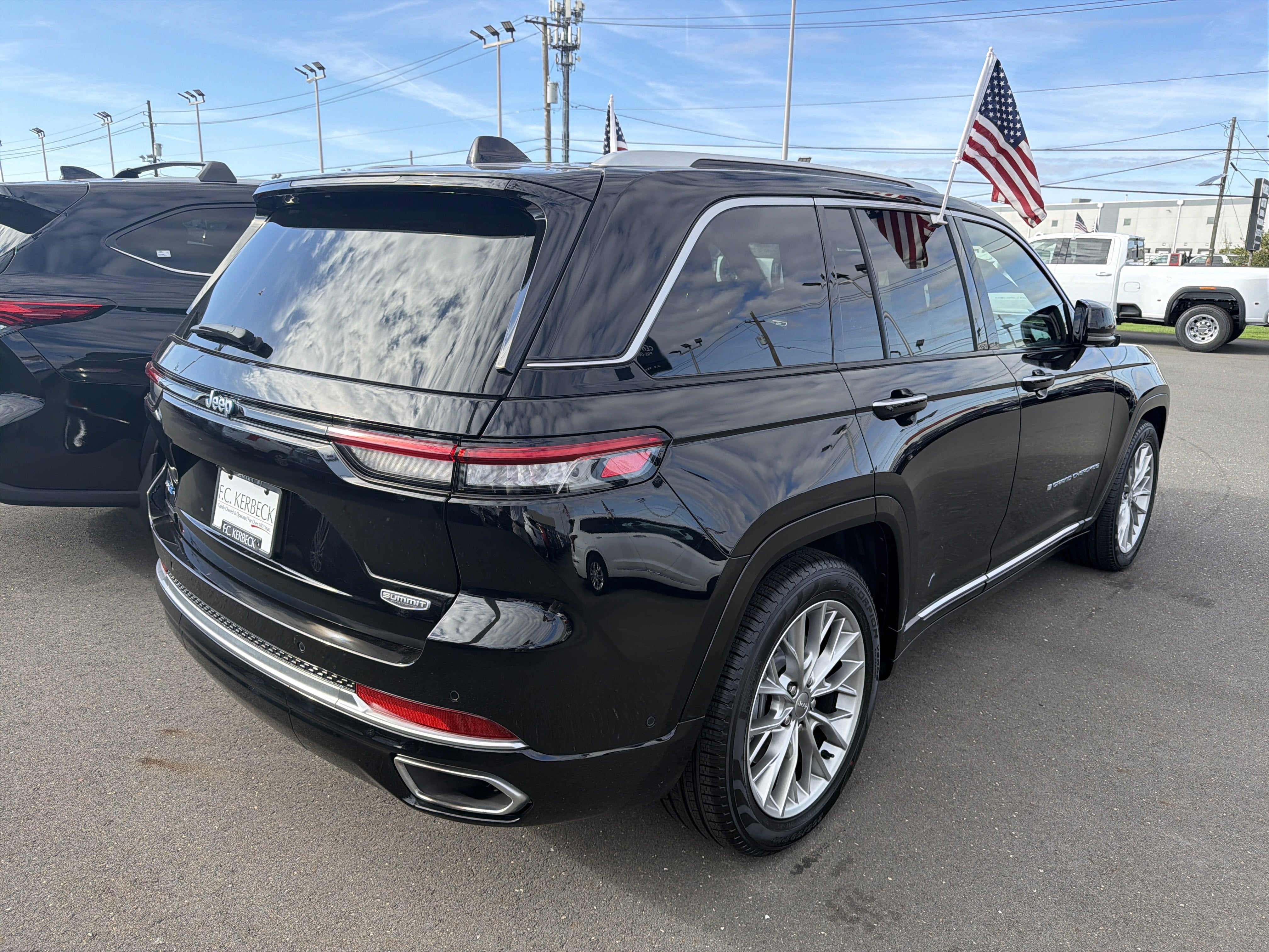 2022 Jeep Grand Cherokee 4xe Summit 4x4