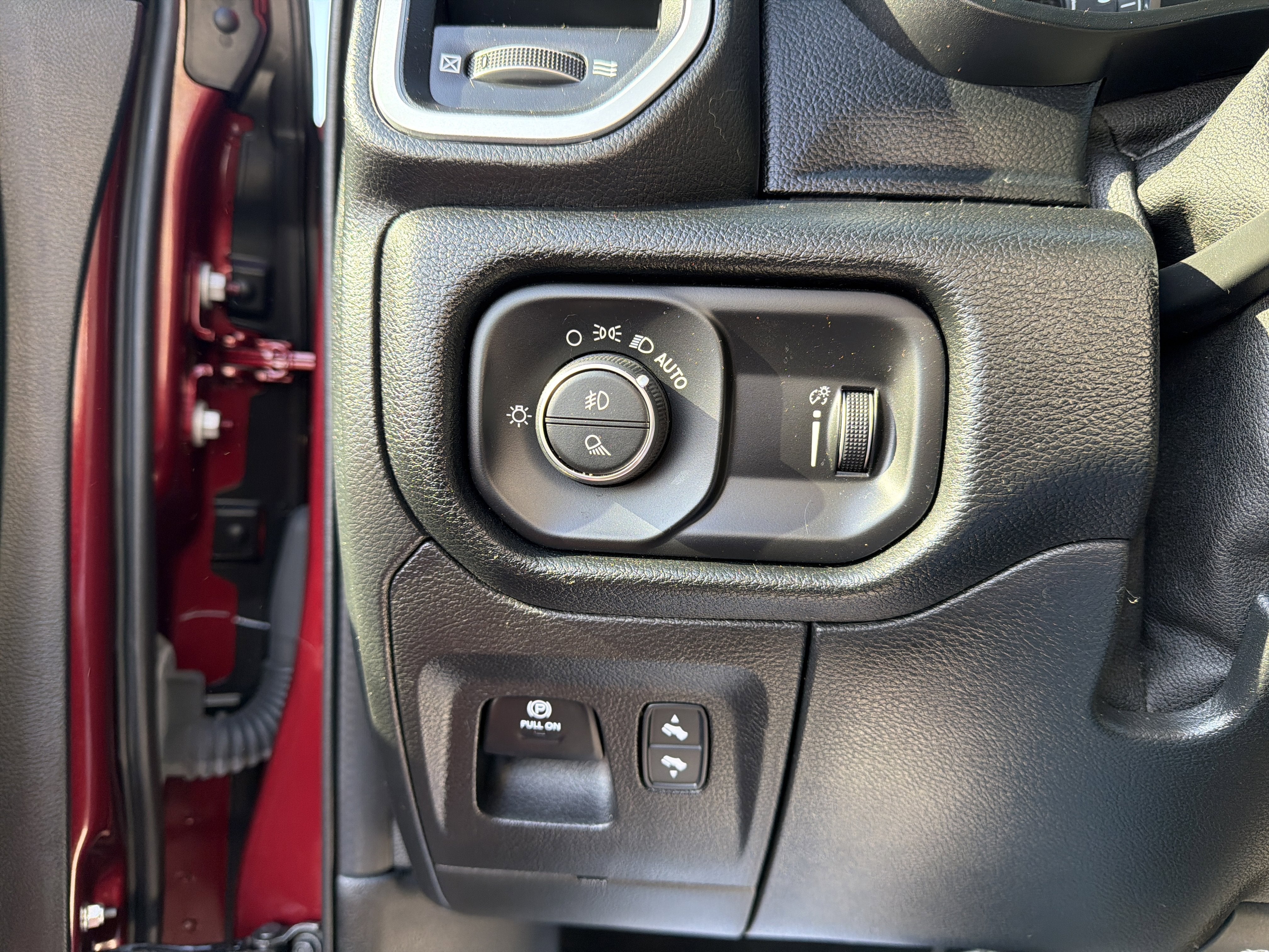 2021 RAM 1500 Big Horn Quad Cab 4x4 6'4" Box