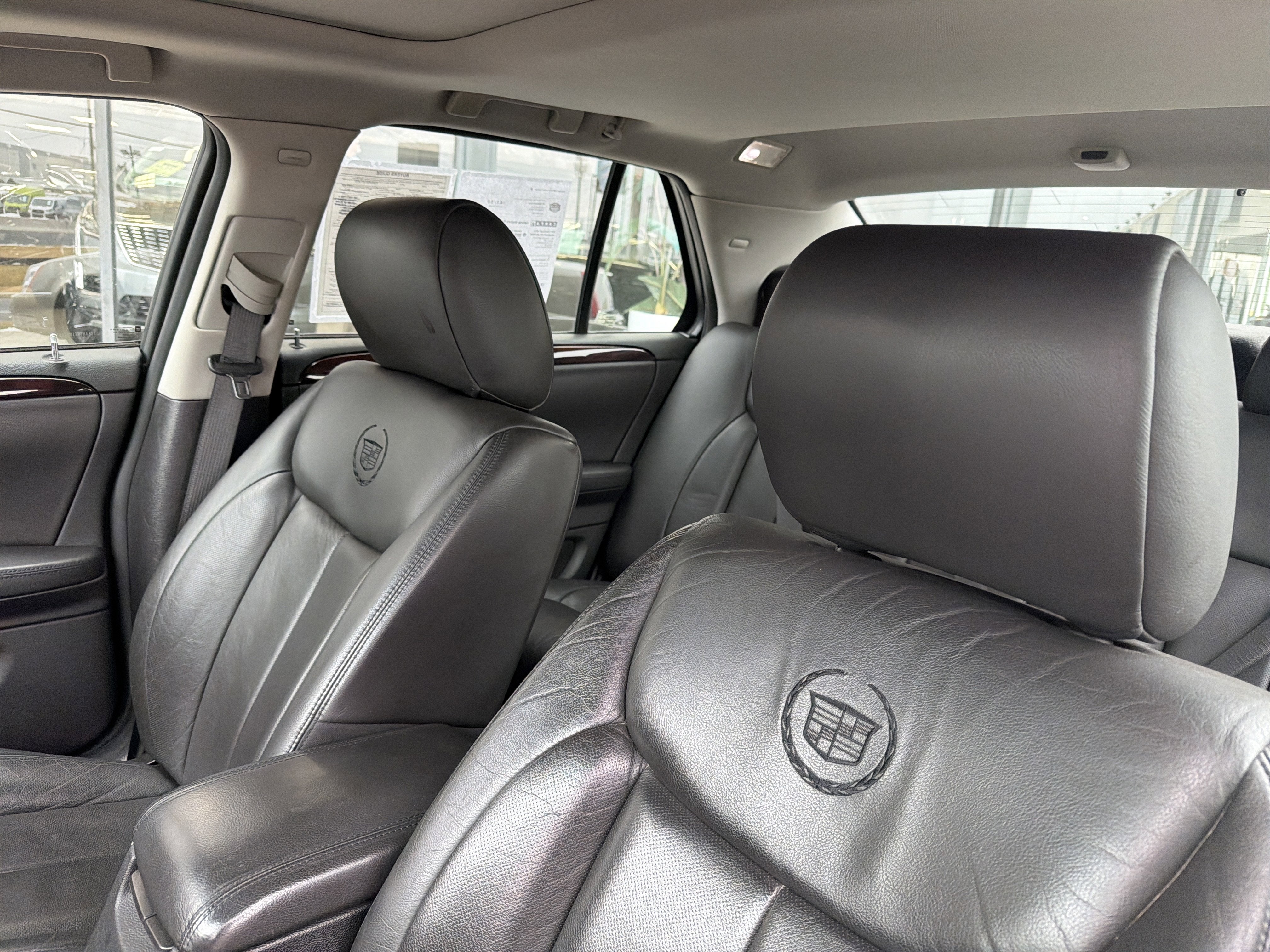 2011 Cadillac DTS Premium Collection