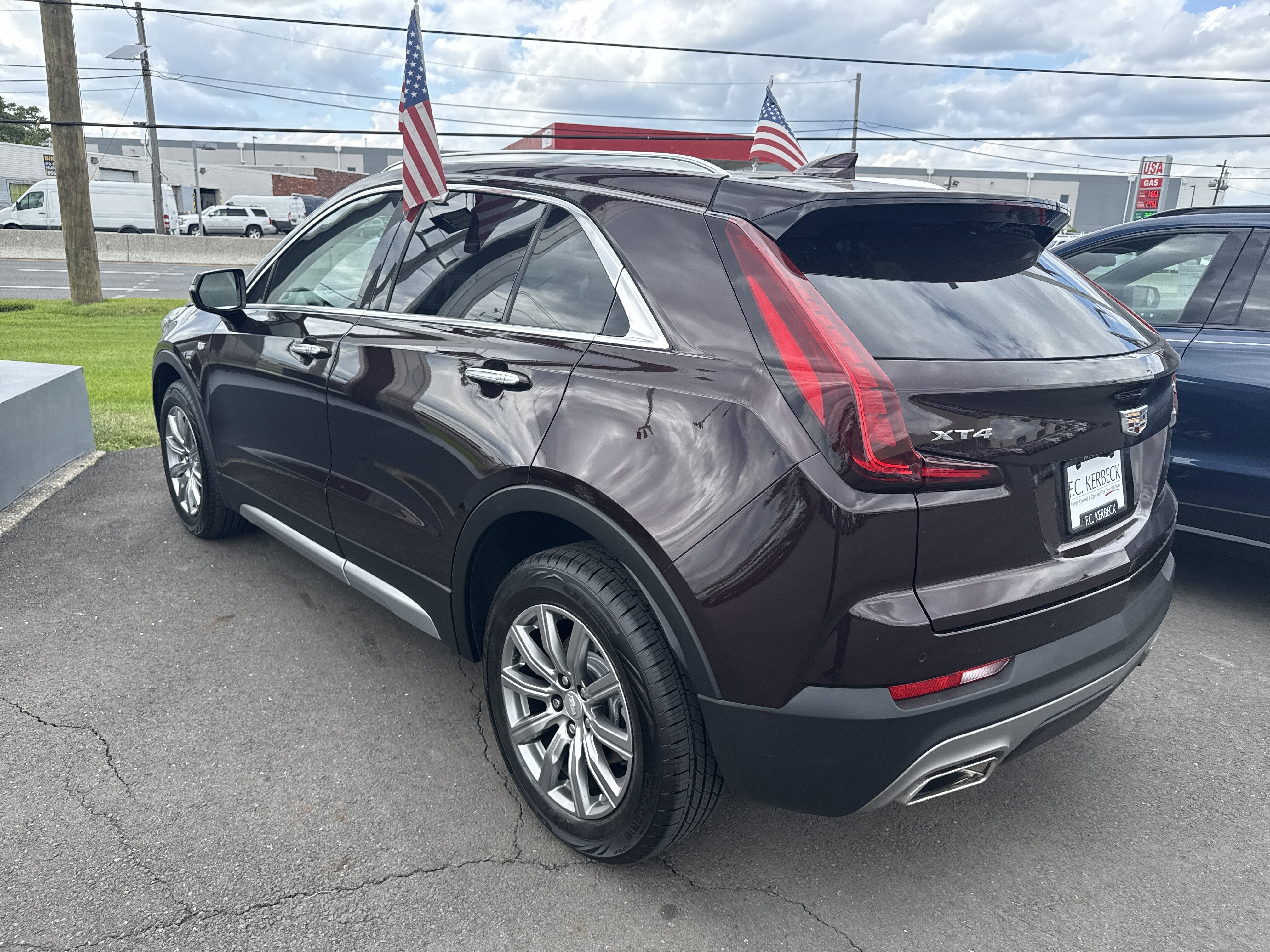 2021 Cadillac XT4 Premium Luxury