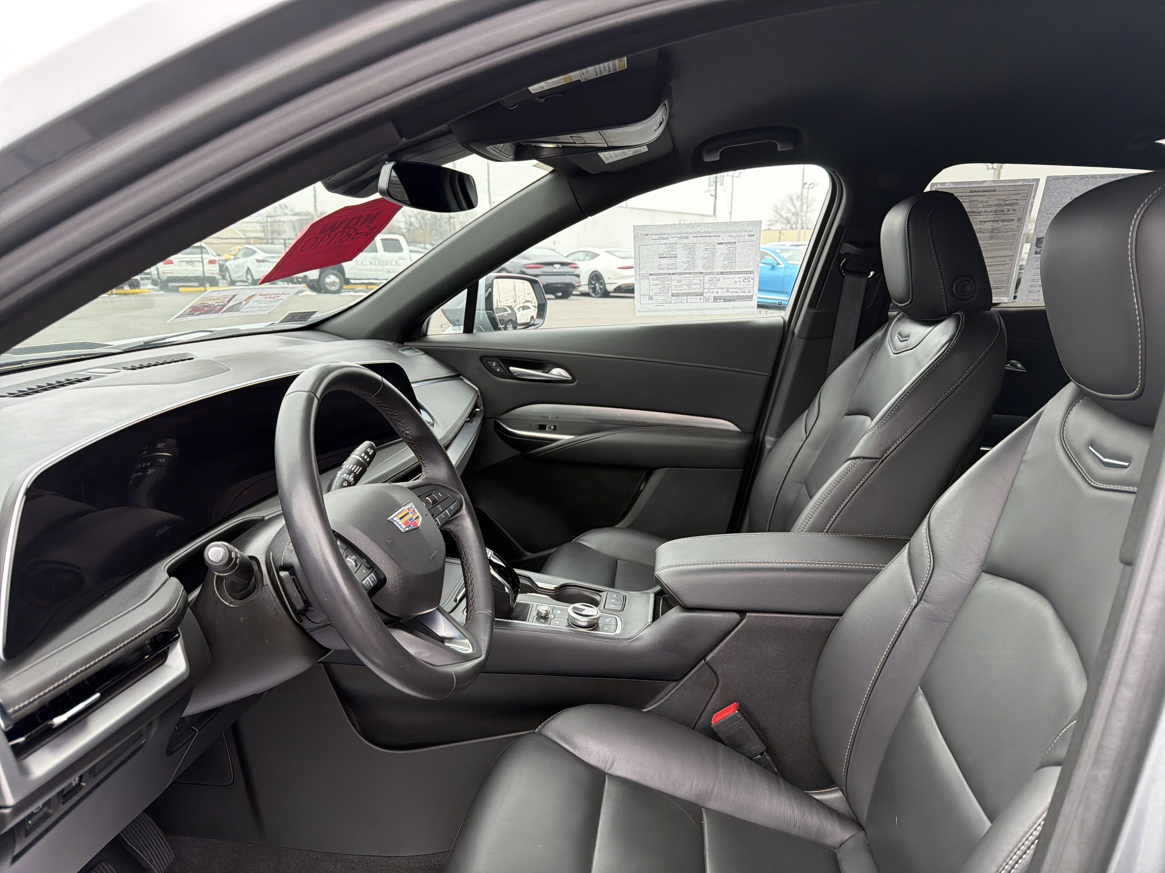 2024 Cadillac XT4 Premium Luxury