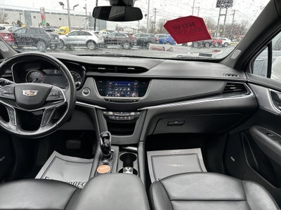 2022 Cadillac XT5 Premium Luxury