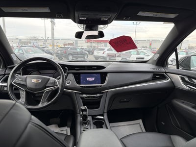 2022 Cadillac XT5 Premium Luxury