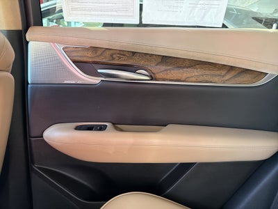 2020 Cadillac XT5 Sport