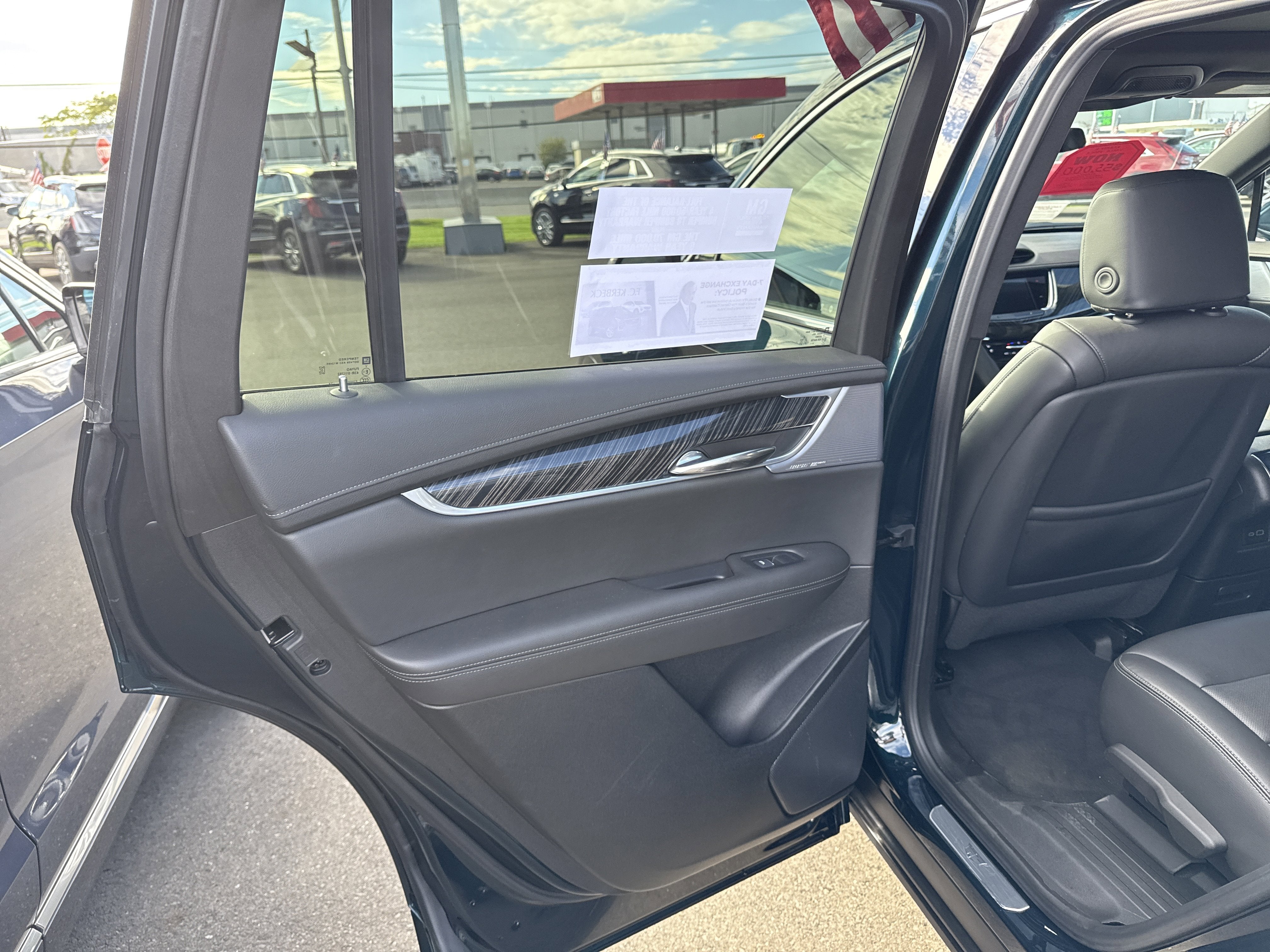 2025 Cadillac XT6 Premium Luxury