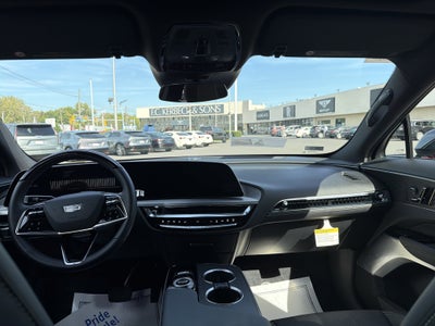 2024 Cadillac LYRIQ Luxury 2