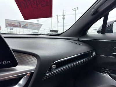 2024 Cadillac LYRIQ Luxury 2