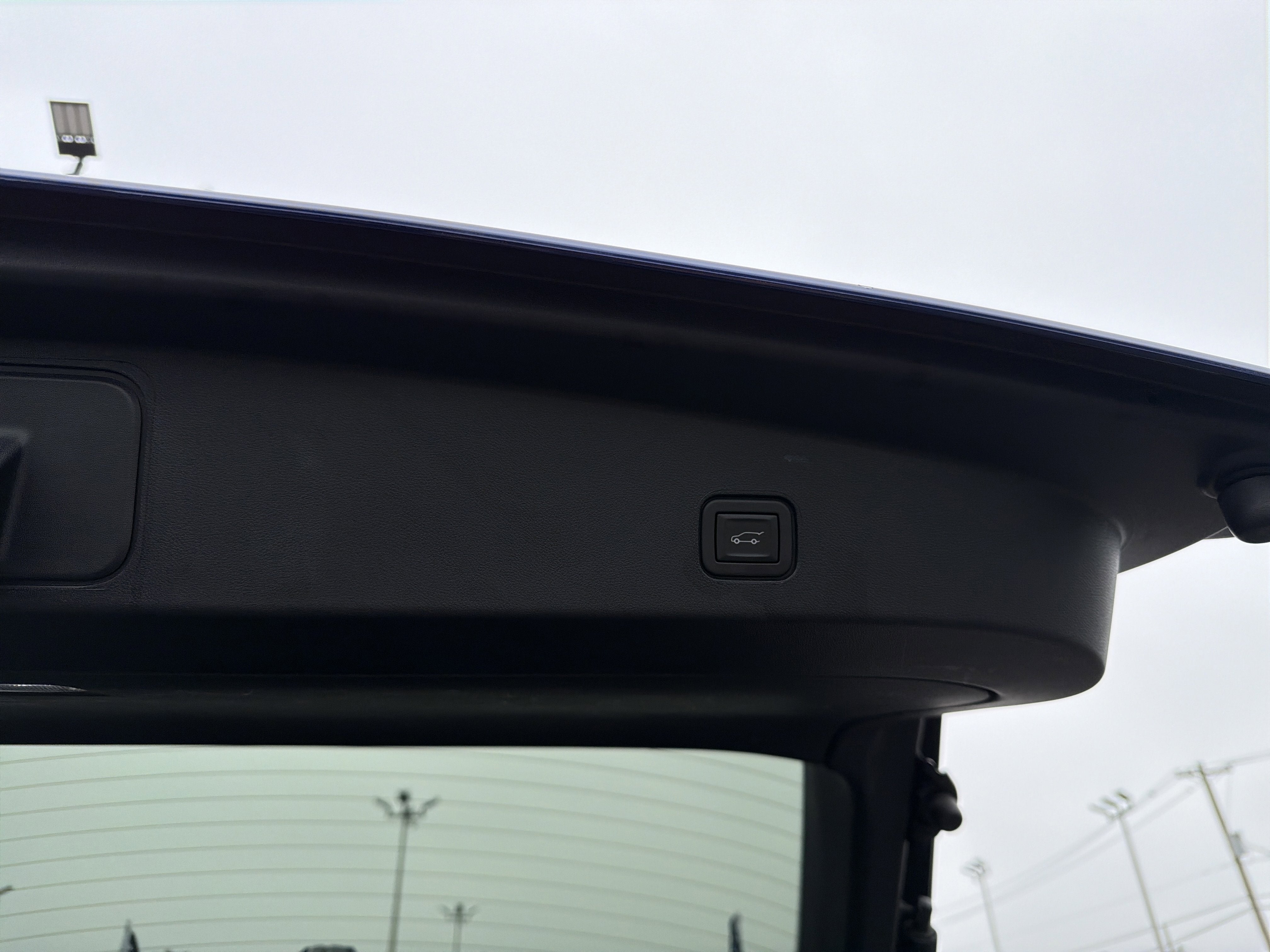 2024 Cadillac LYRIQ Luxury 2