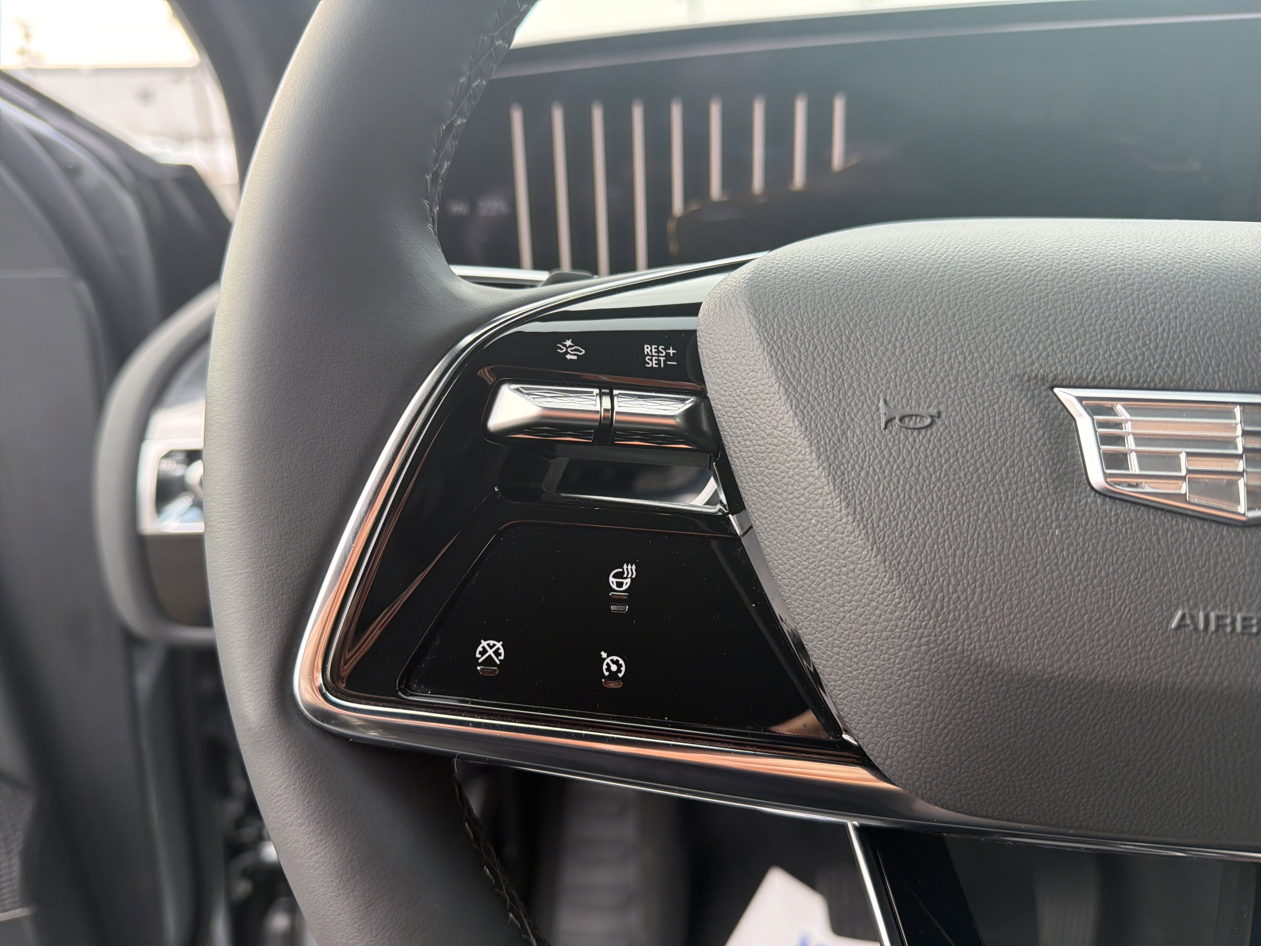 2024 Cadillac LYRIQ Sport 1