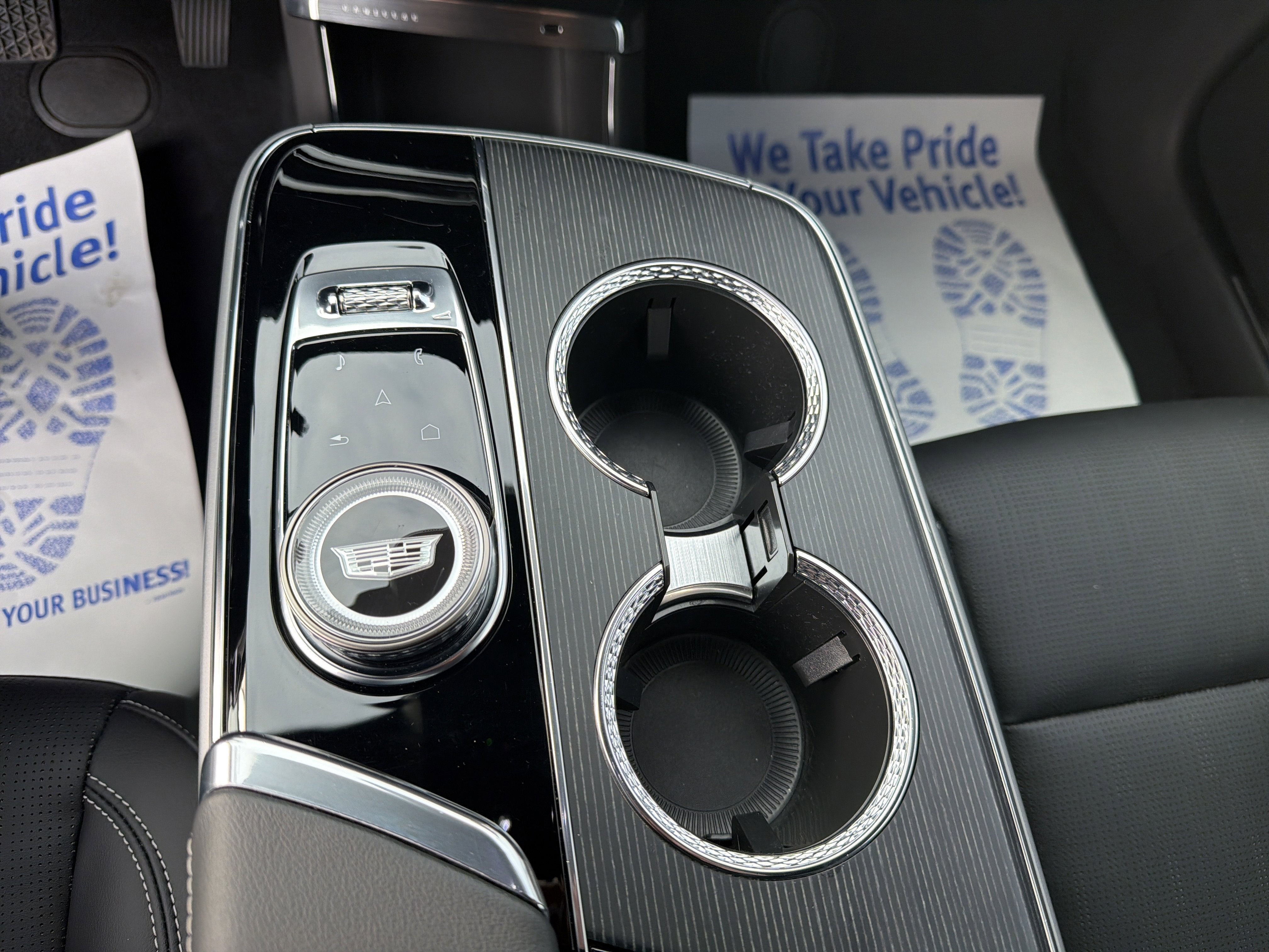 2024 Cadillac LYRIQ Sport 1