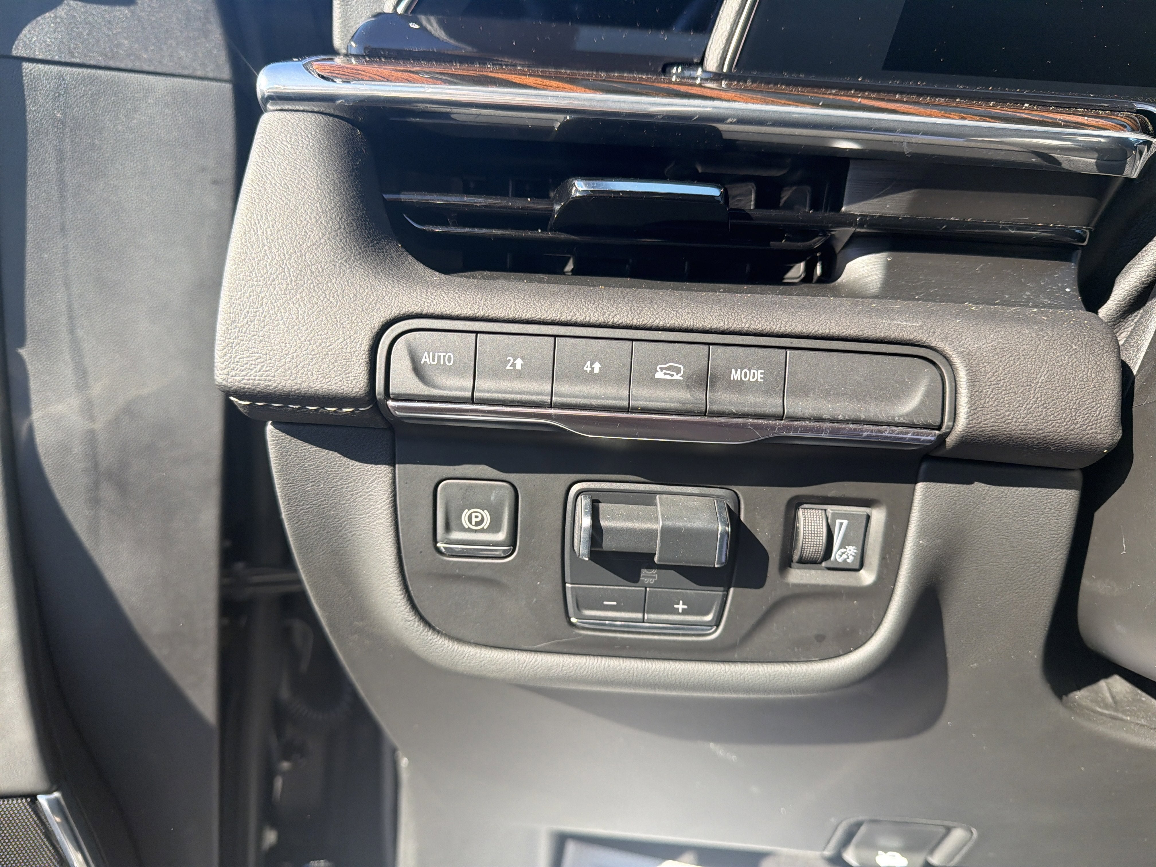 2024 Cadillac Escalade Premium Luxury