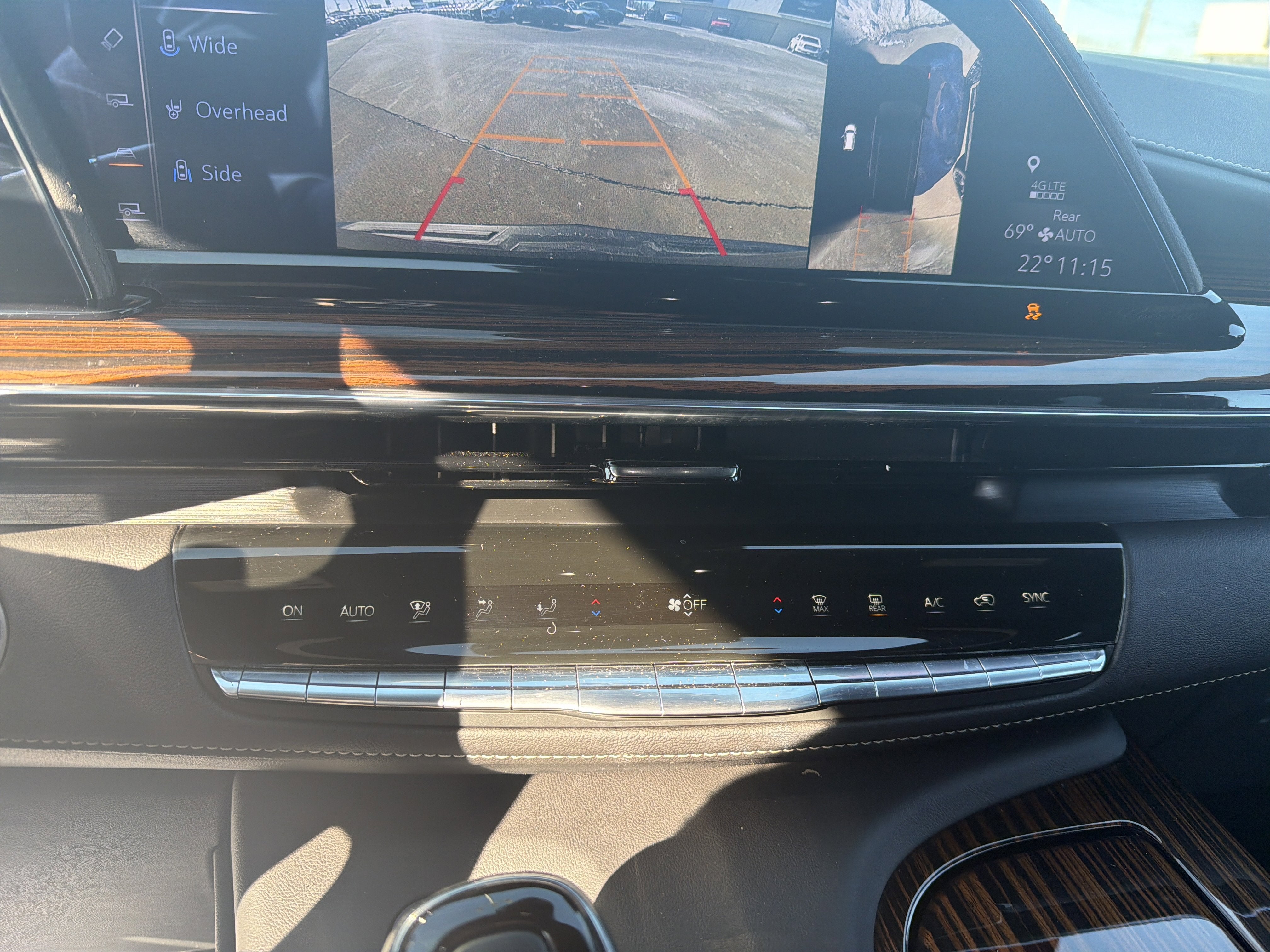 2024 Cadillac Escalade Premium Luxury