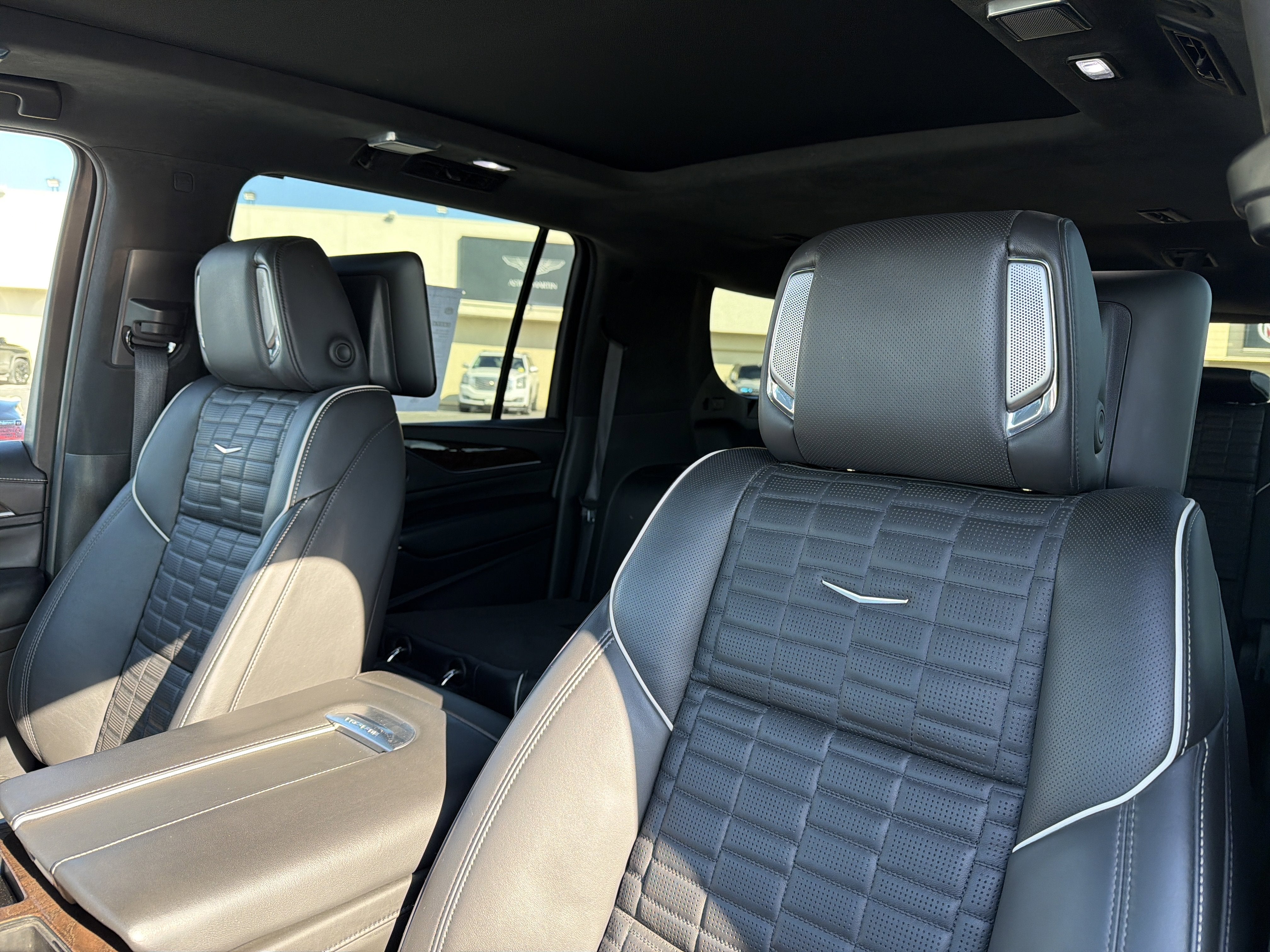 2023 Cadillac Escalade ESV Sport Platinum