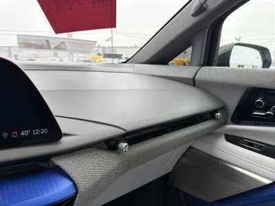 2025 Cadillac OPTIQ Luxury 1