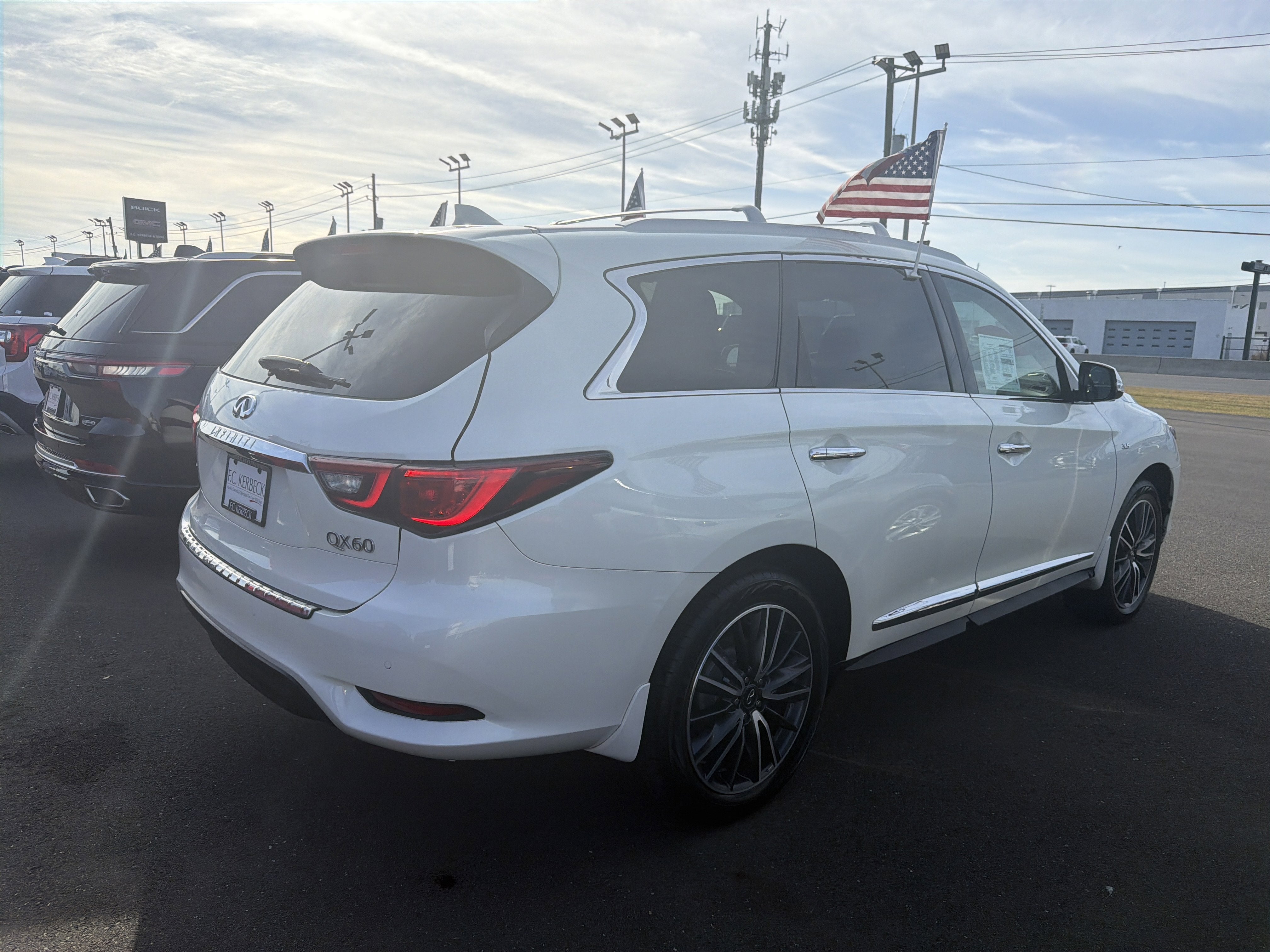 2020 INFINITI QX60 LUXE AWD