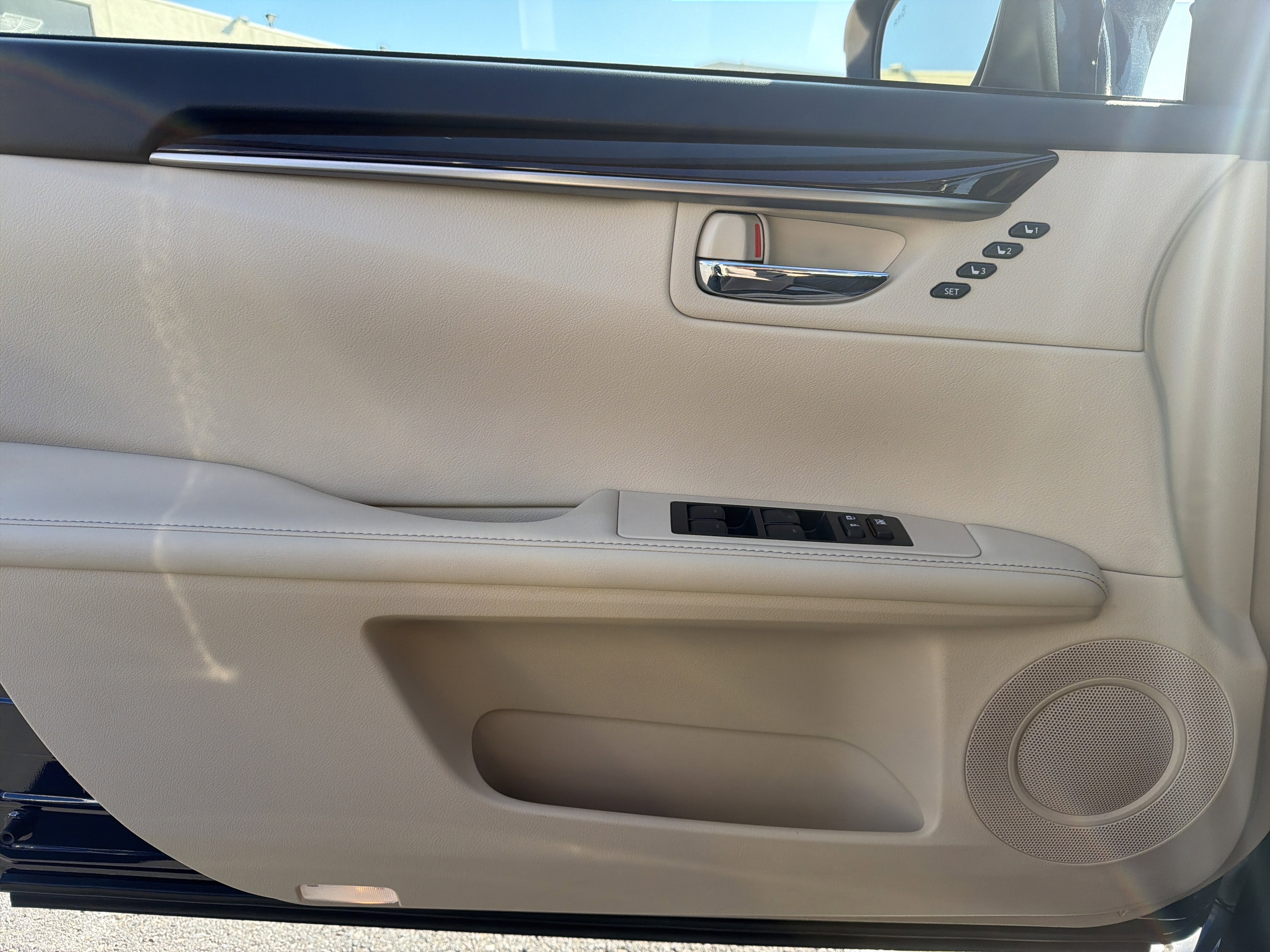 2015 Lexus ES 350 Crafted Line