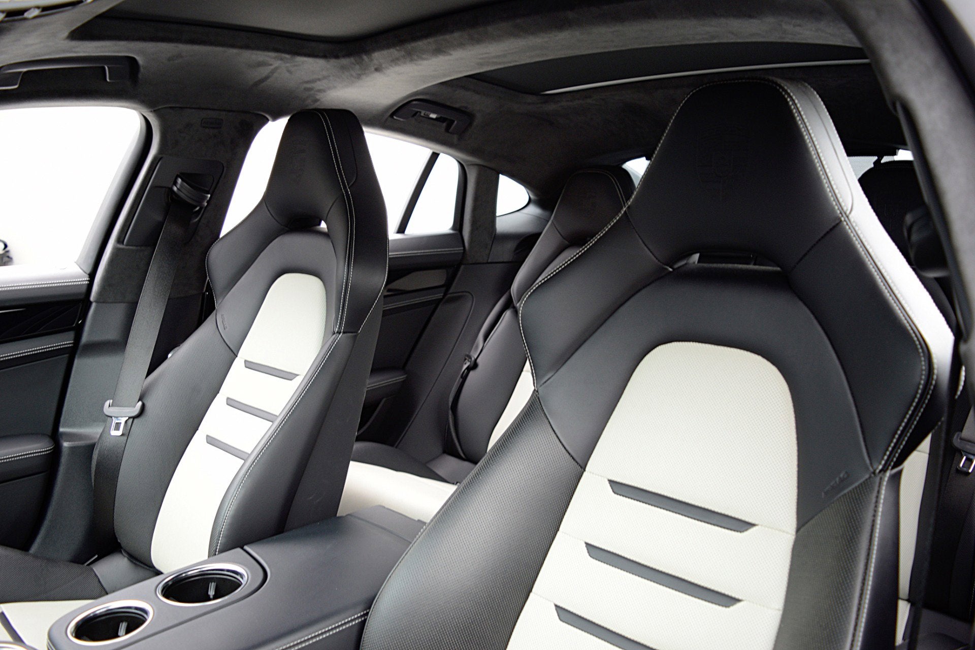 2023 Porsche Panamera GTS