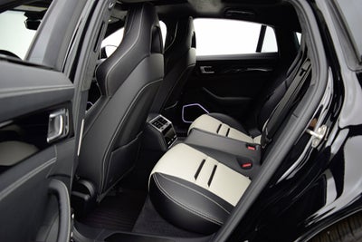 2023 Porsche Panamera GTS