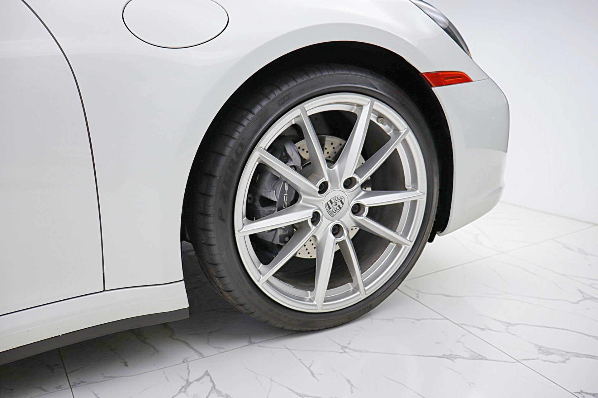 2020 Porsche 911 Carrera Cabriolet