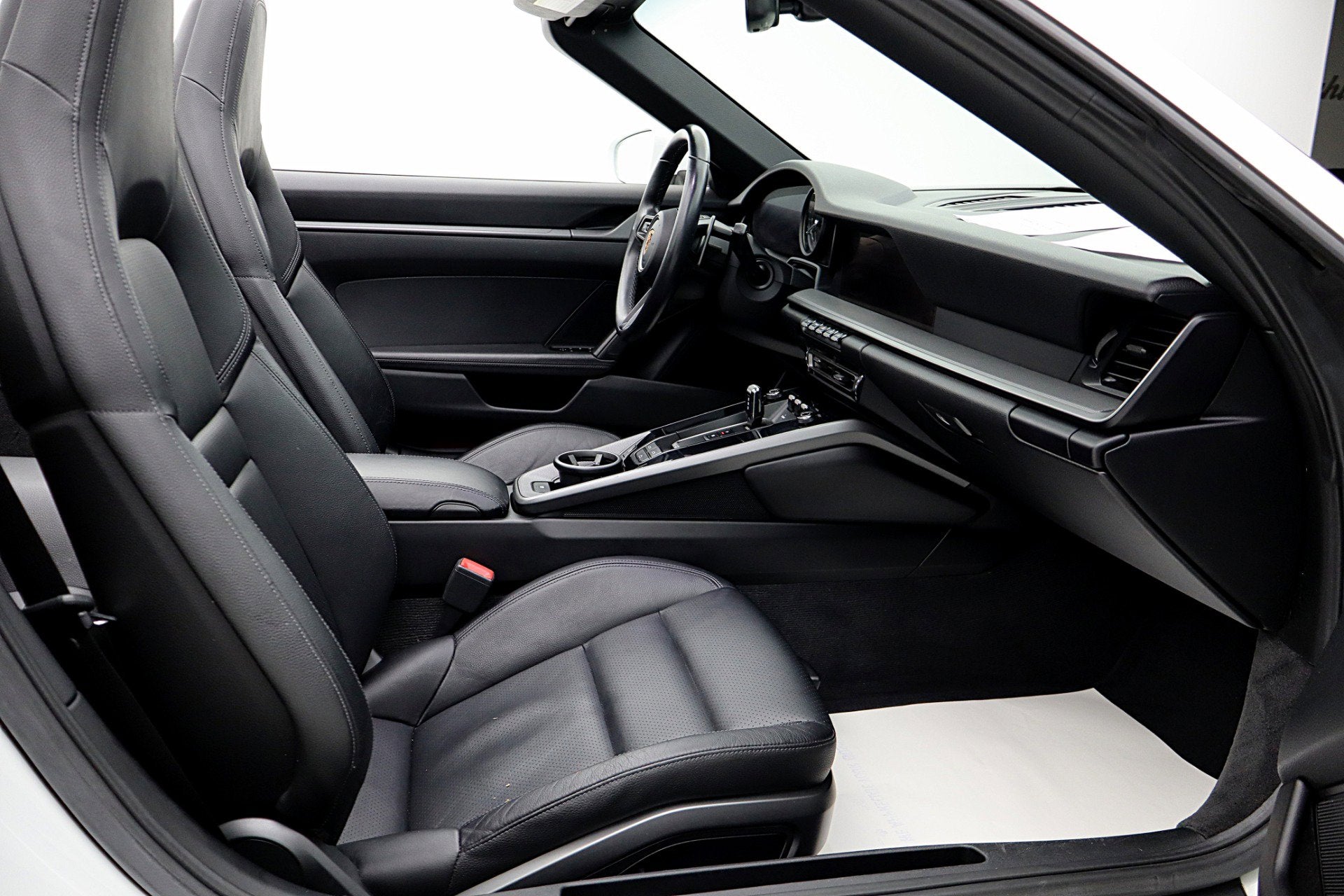 2020 Porsche 911 Carrera Cabriolet