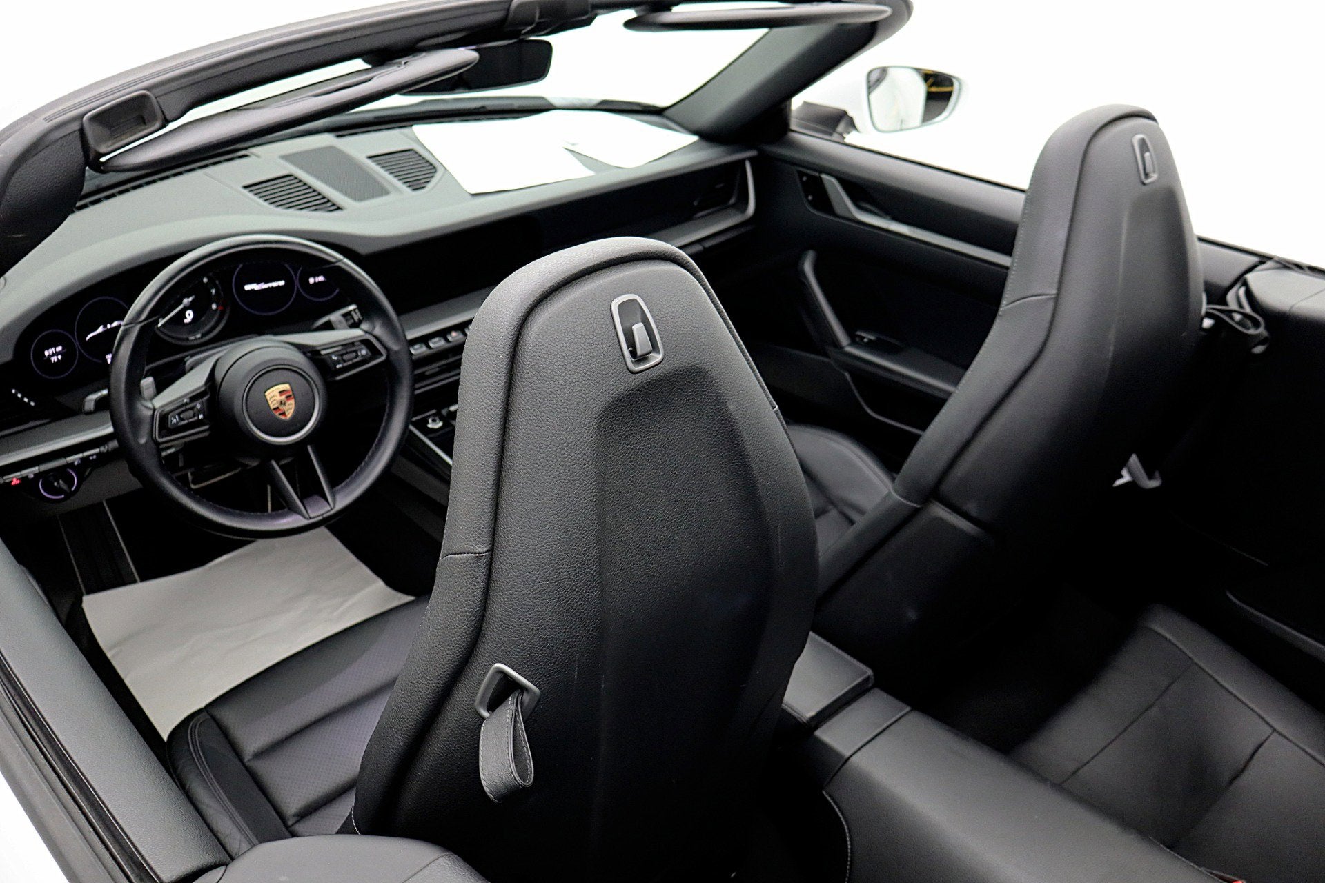 2020 Porsche 911 Carrera Cabriolet