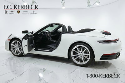 2020 Porsche 911 Carrera Cabriolet