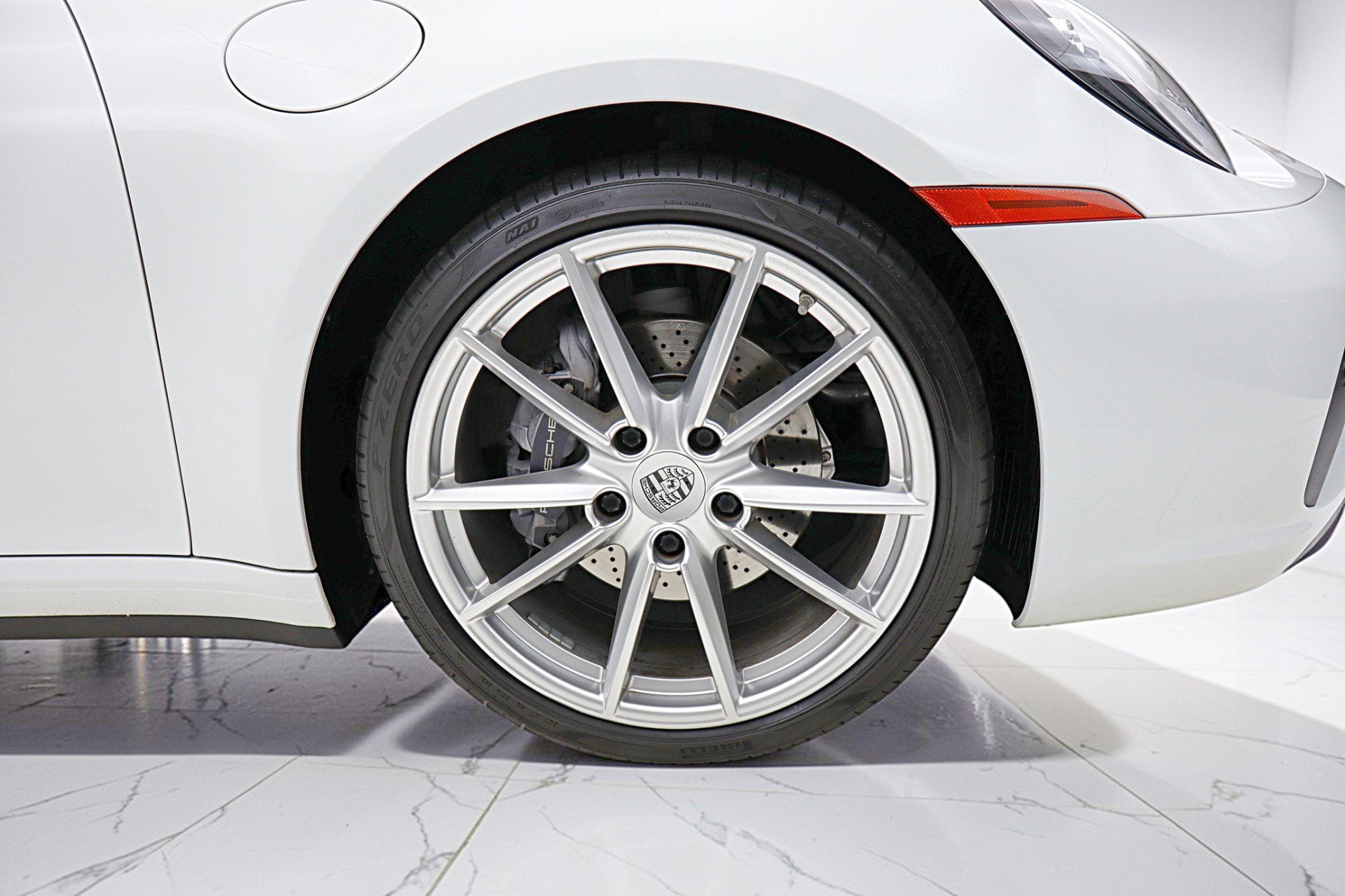 2020 Porsche 911 Carrera Cabriolet