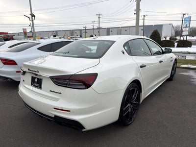 2022 Maserati Quattroporte Modena Q4