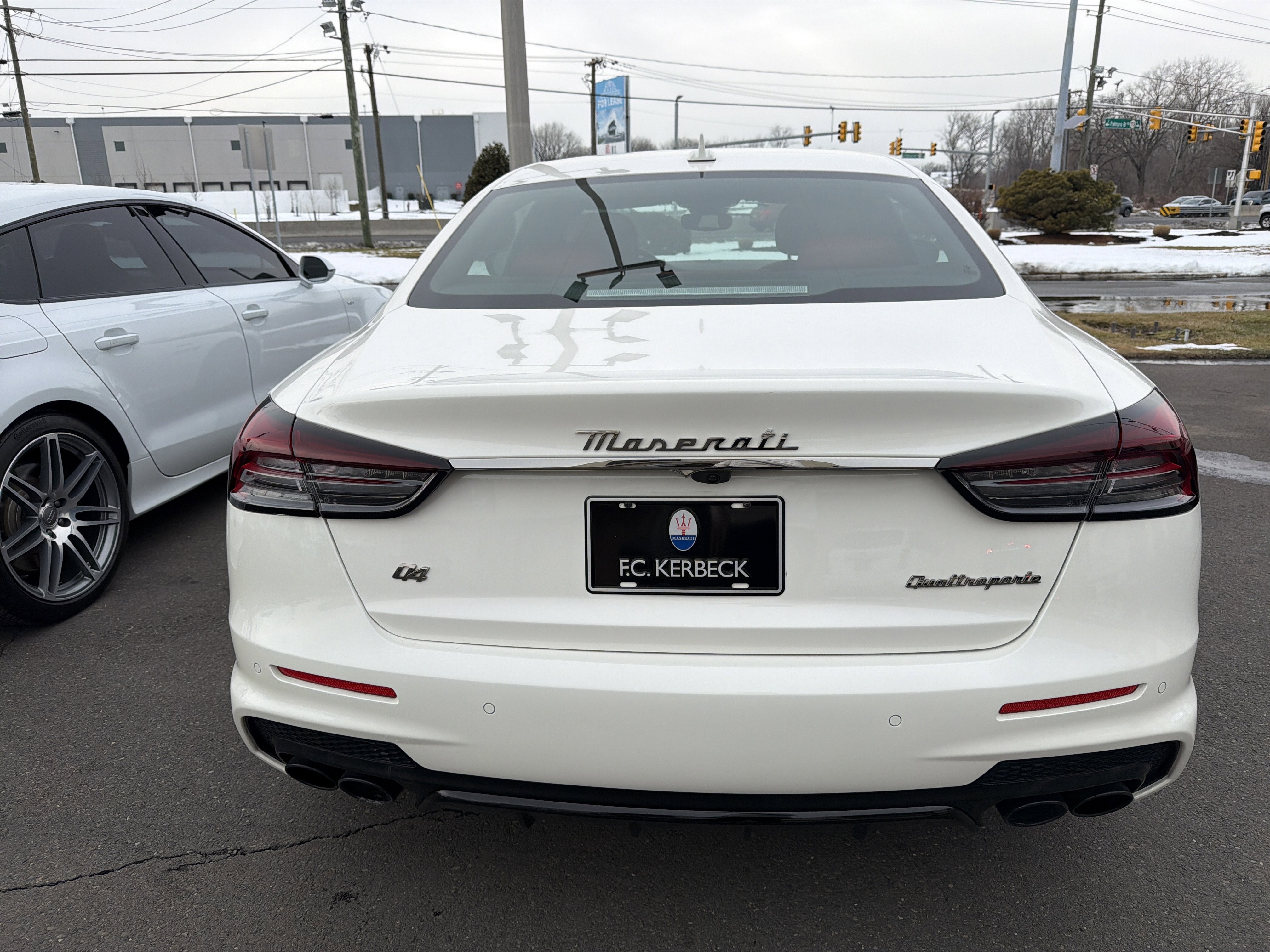 2022 Maserati Quattroporte Modena Q4