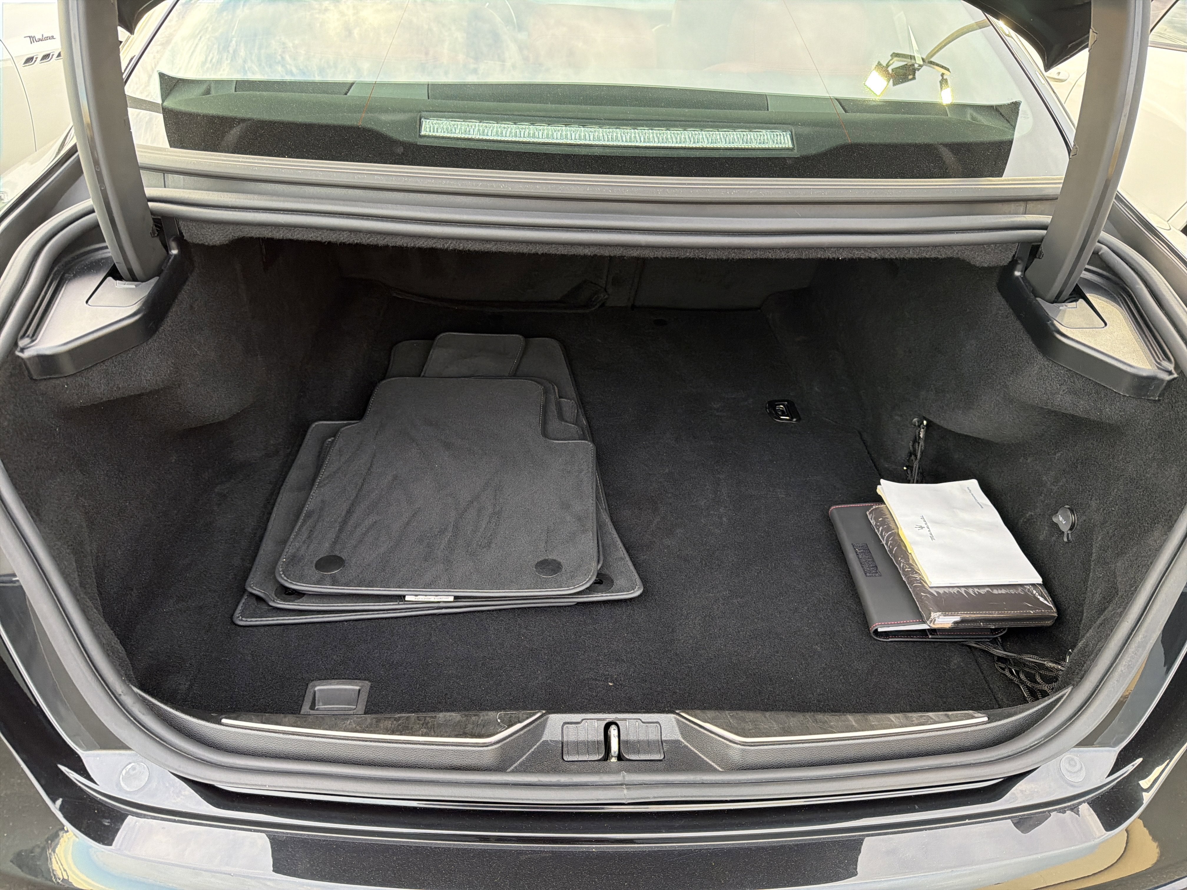 2022 Maserati Quattroporte Modena Q4