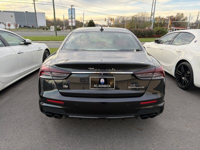 2022 Maserati Quattroporte Modena Q4