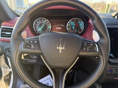 2023 Maserati Ghibli Modena Q4