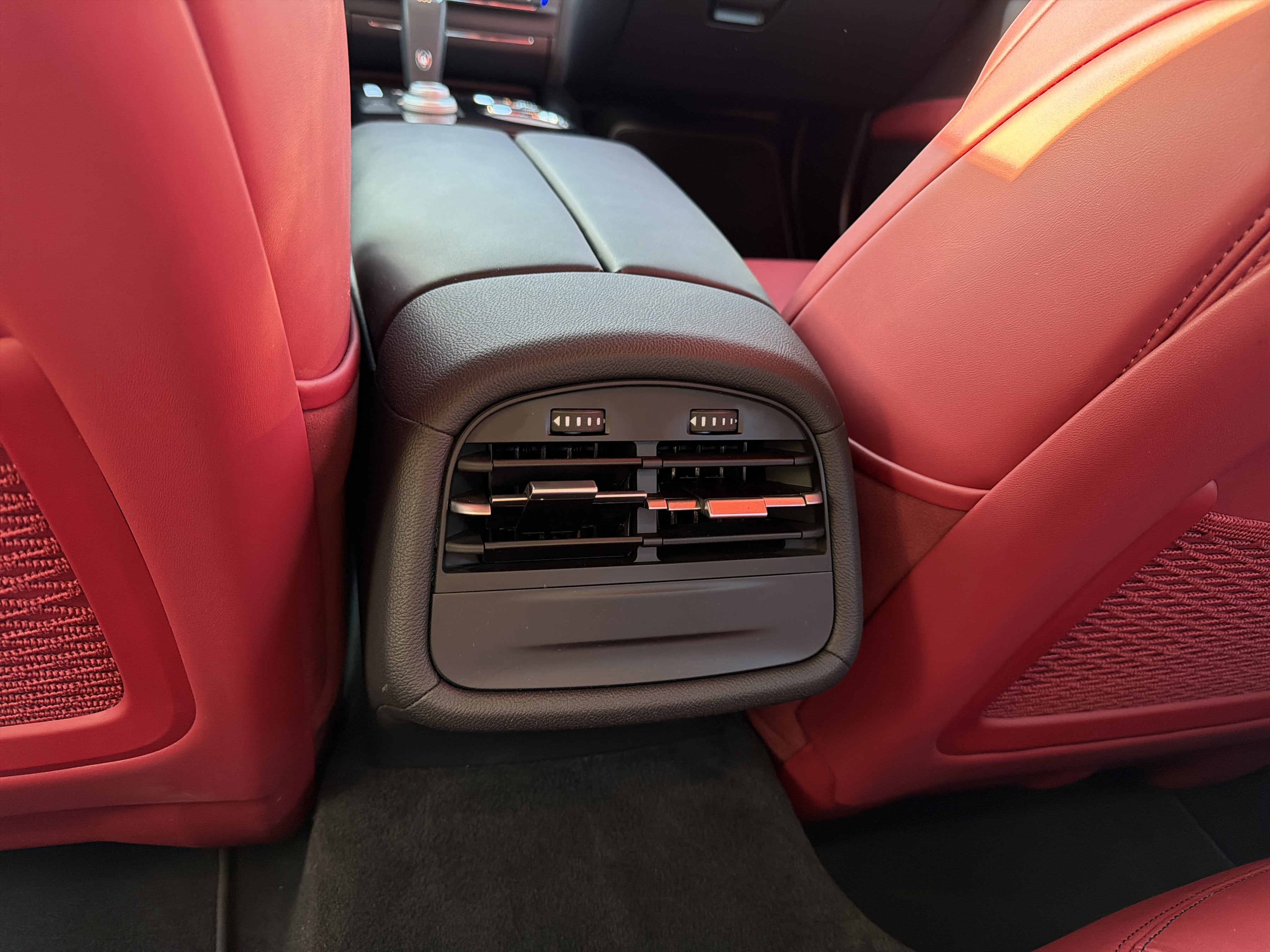 2023 Maserati Ghibli Modena Q4