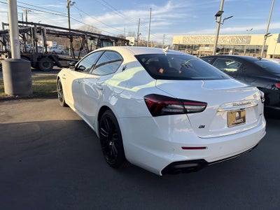 2023 Maserati Ghibli Modena Q4