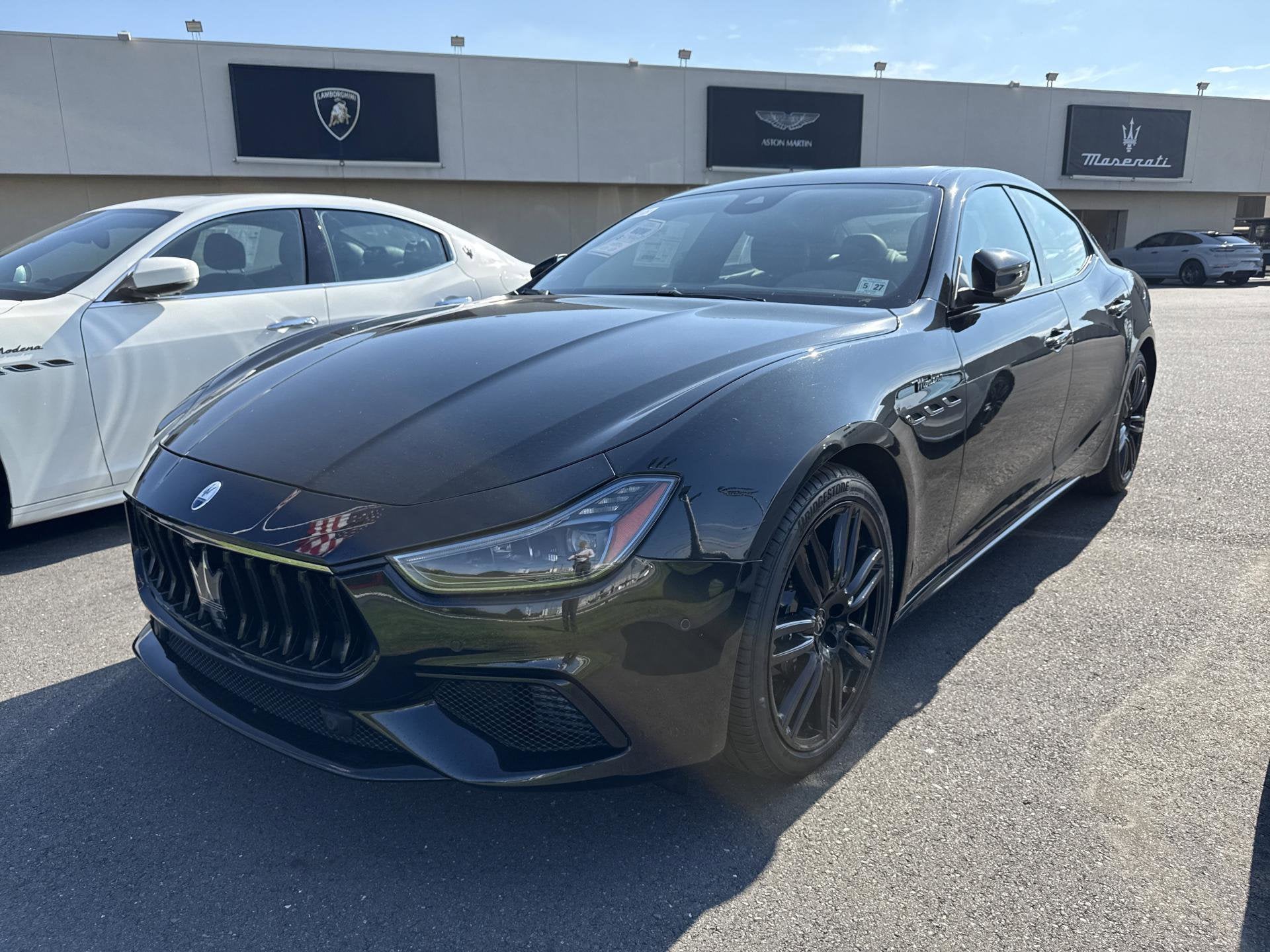 2022 Maserati Ghibli Modena Q4