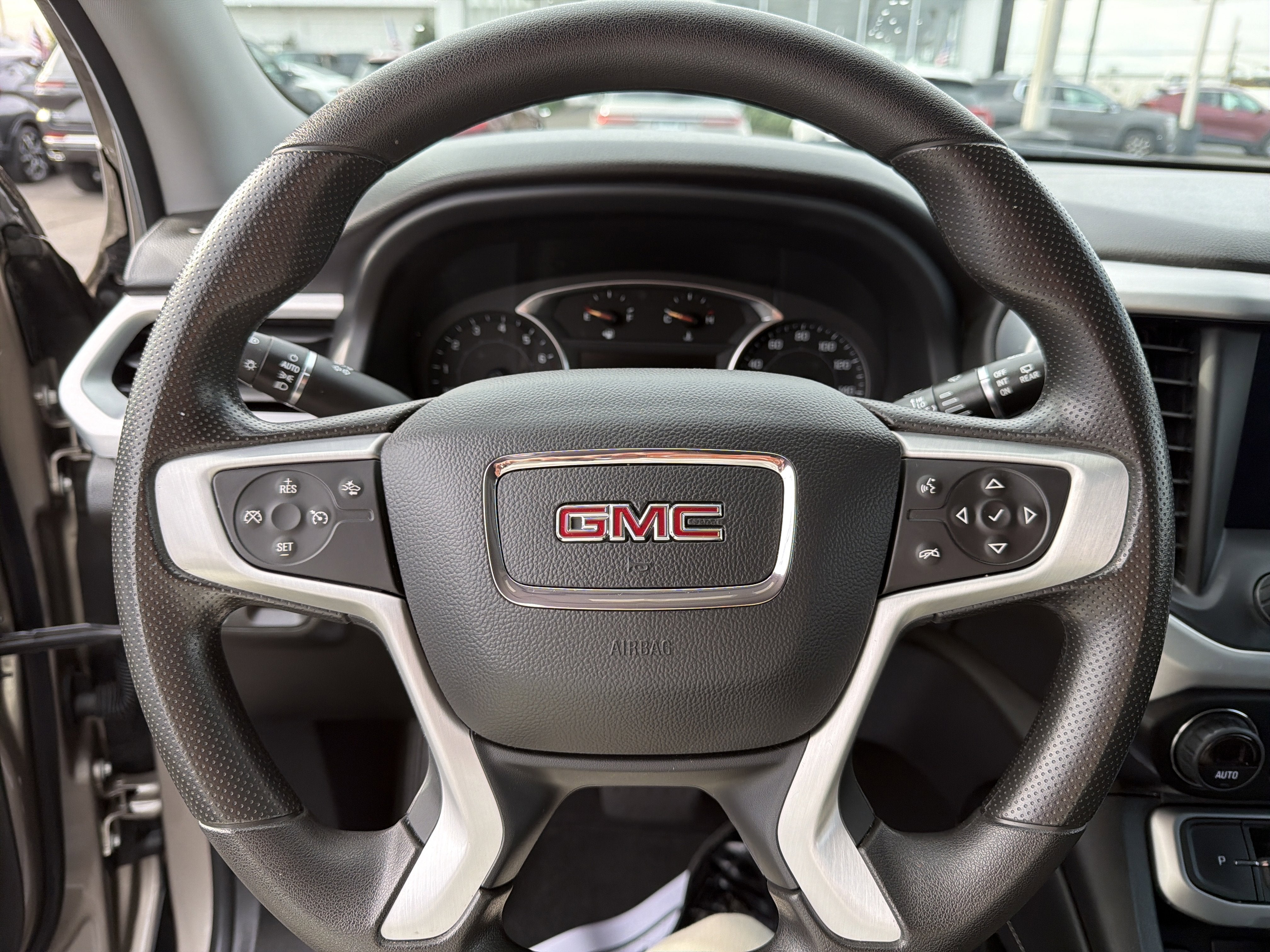 2022 GMC Acadia SLE