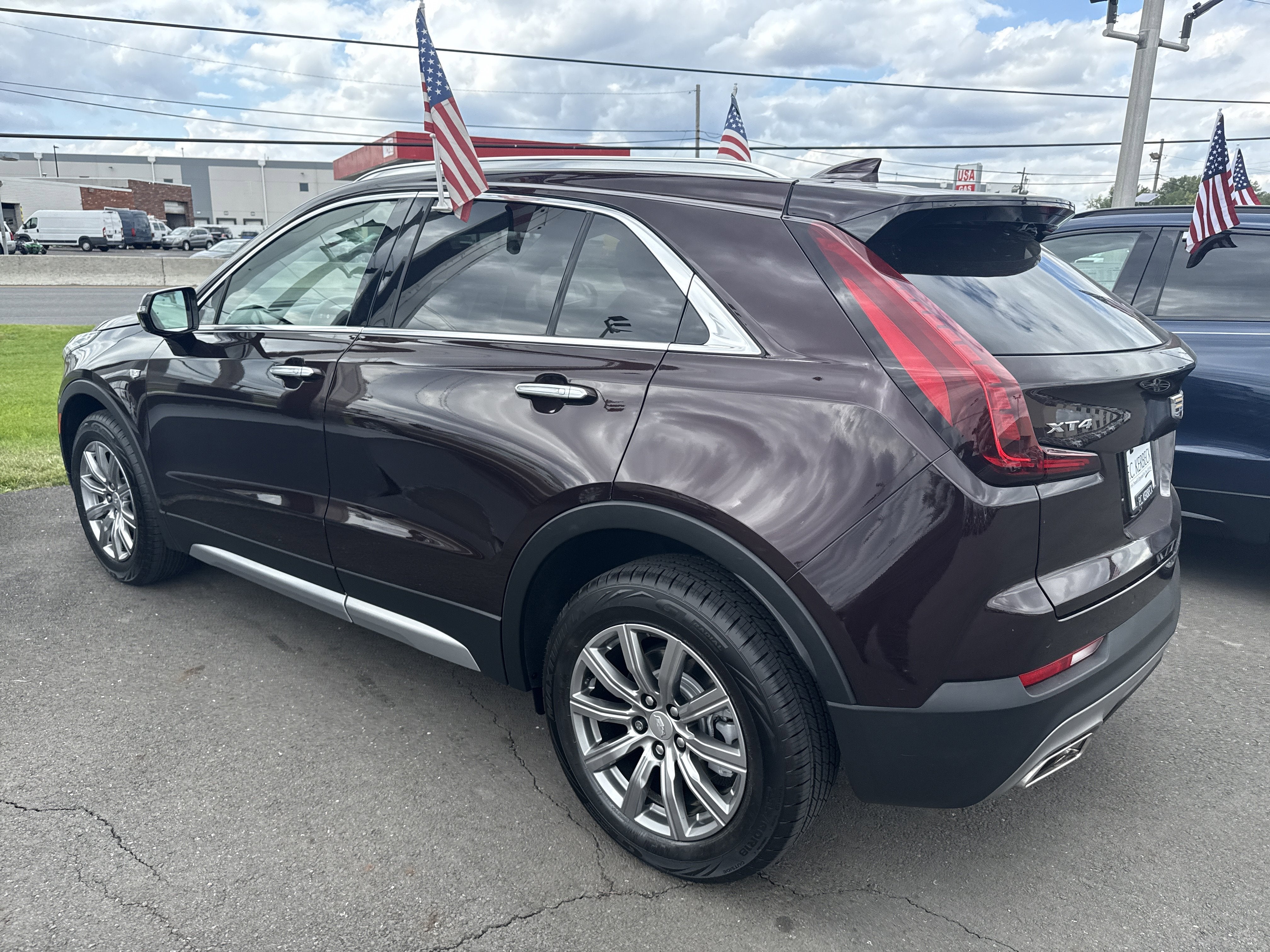 2021 Cadillac XT4 FWD Premium Luxury