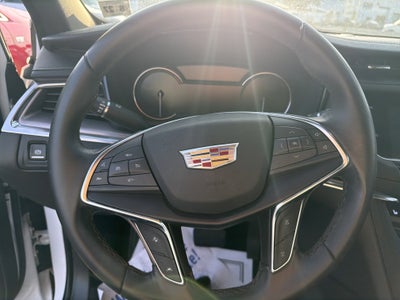 2022 Cadillac XT5 FWD Luxury