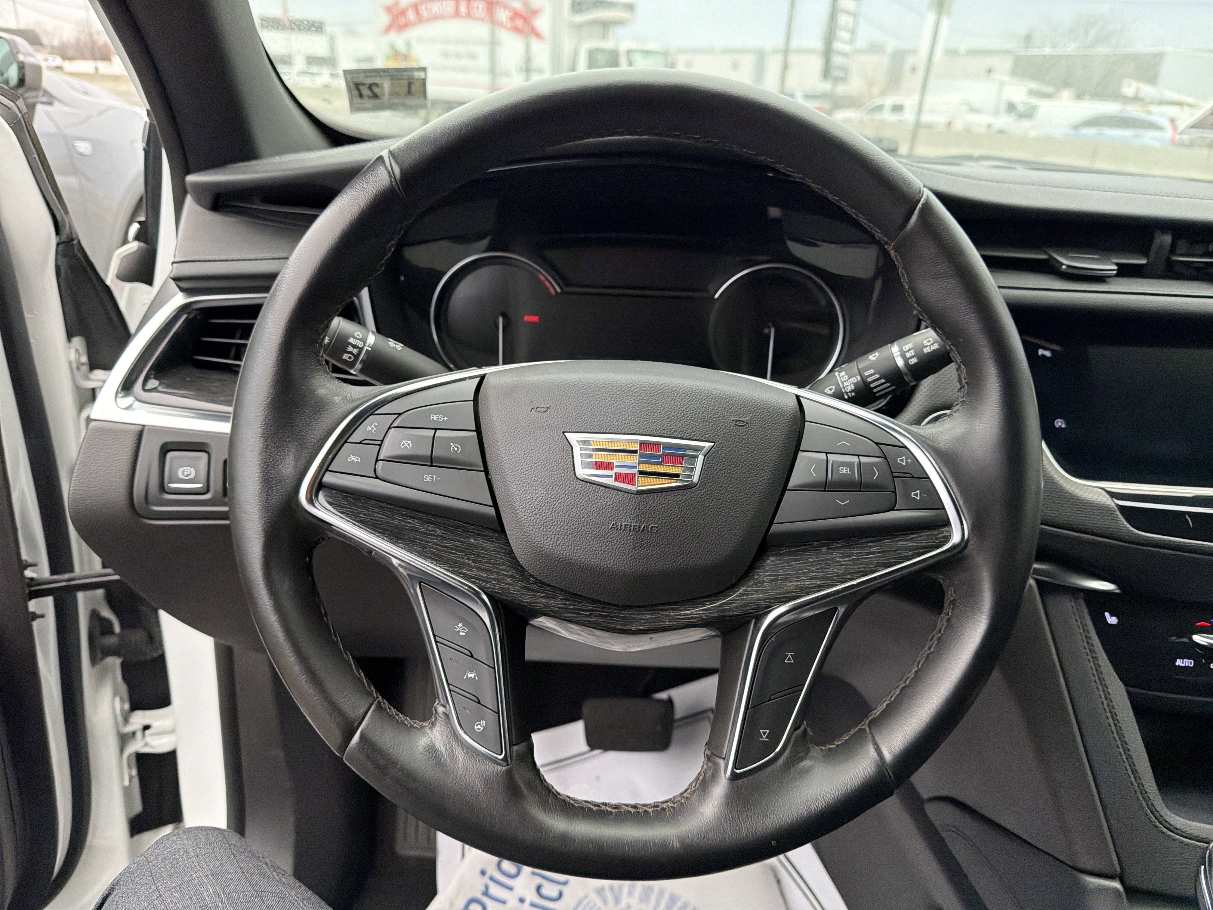 2022 Cadillac XT5 FWD Premium Luxury