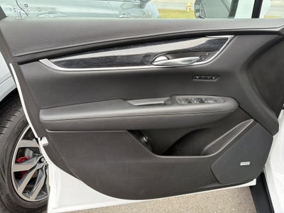 2022 Cadillac XT5 FWD Premium Luxury