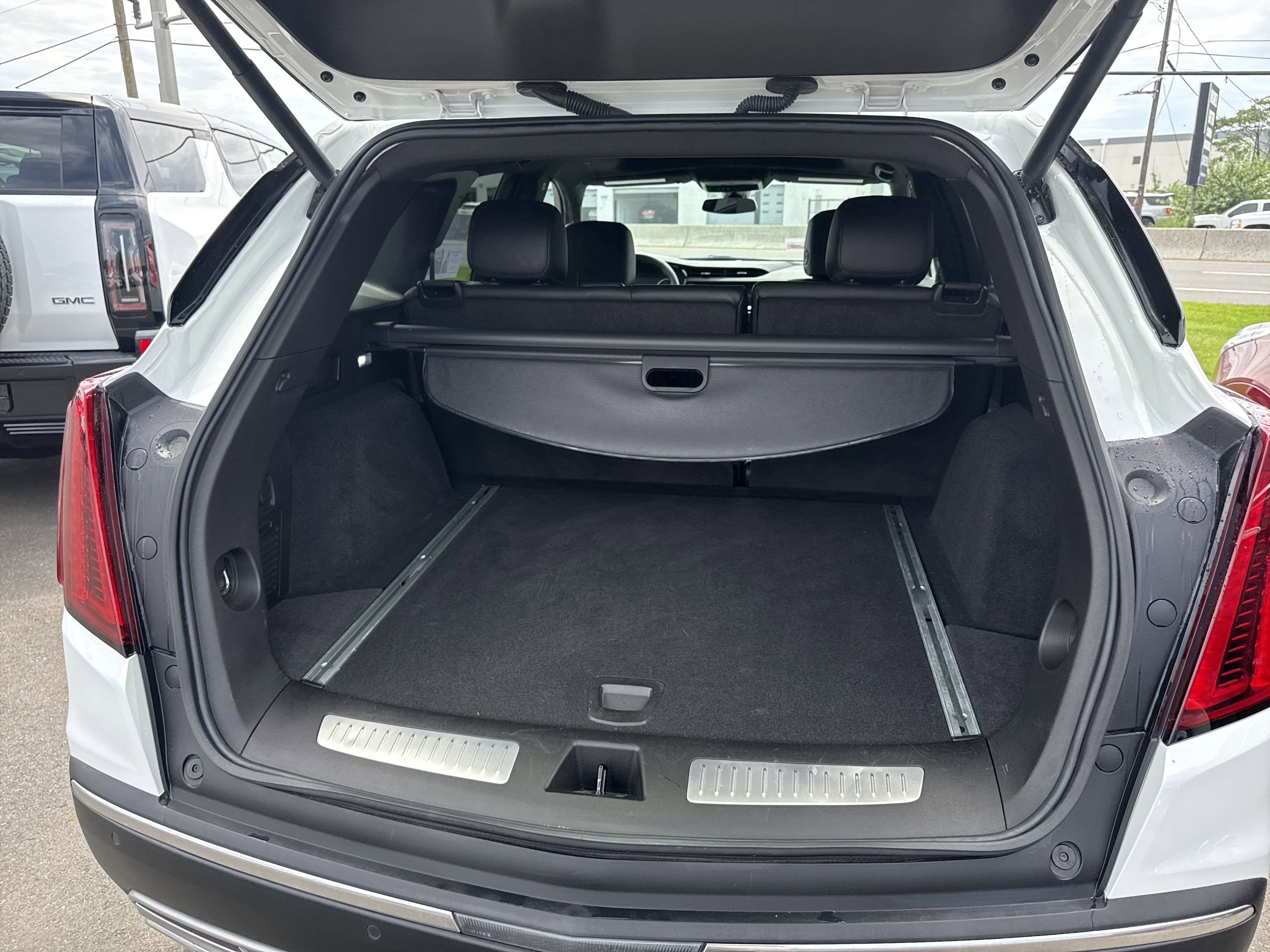 2024 Cadillac XT5 FWD Premium Luxury