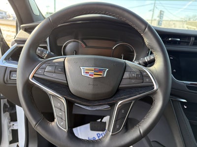 2024 Cadillac XT5 FWD Premium Luxury