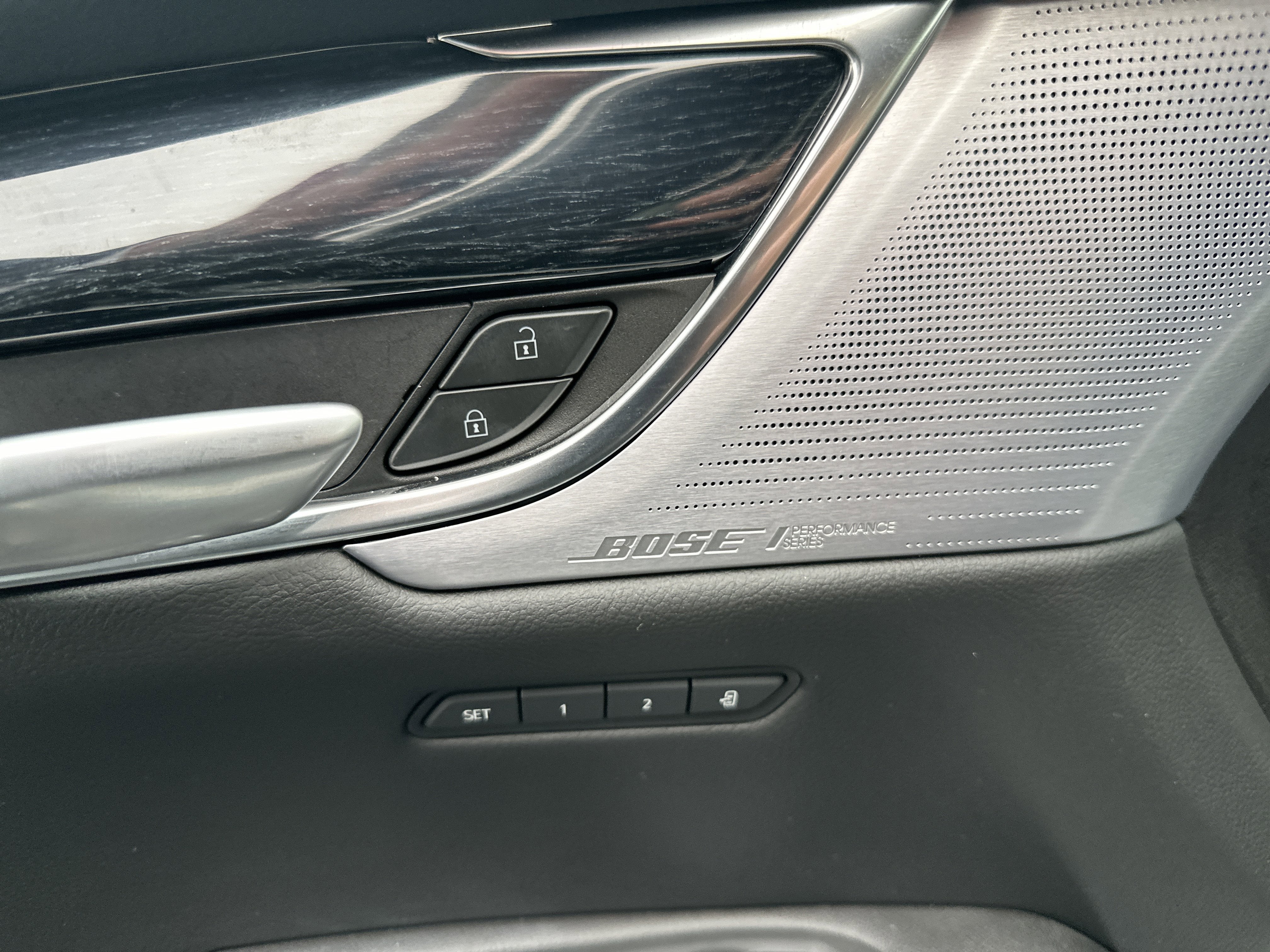 2024 Cadillac XT5 FWD Premium Luxury