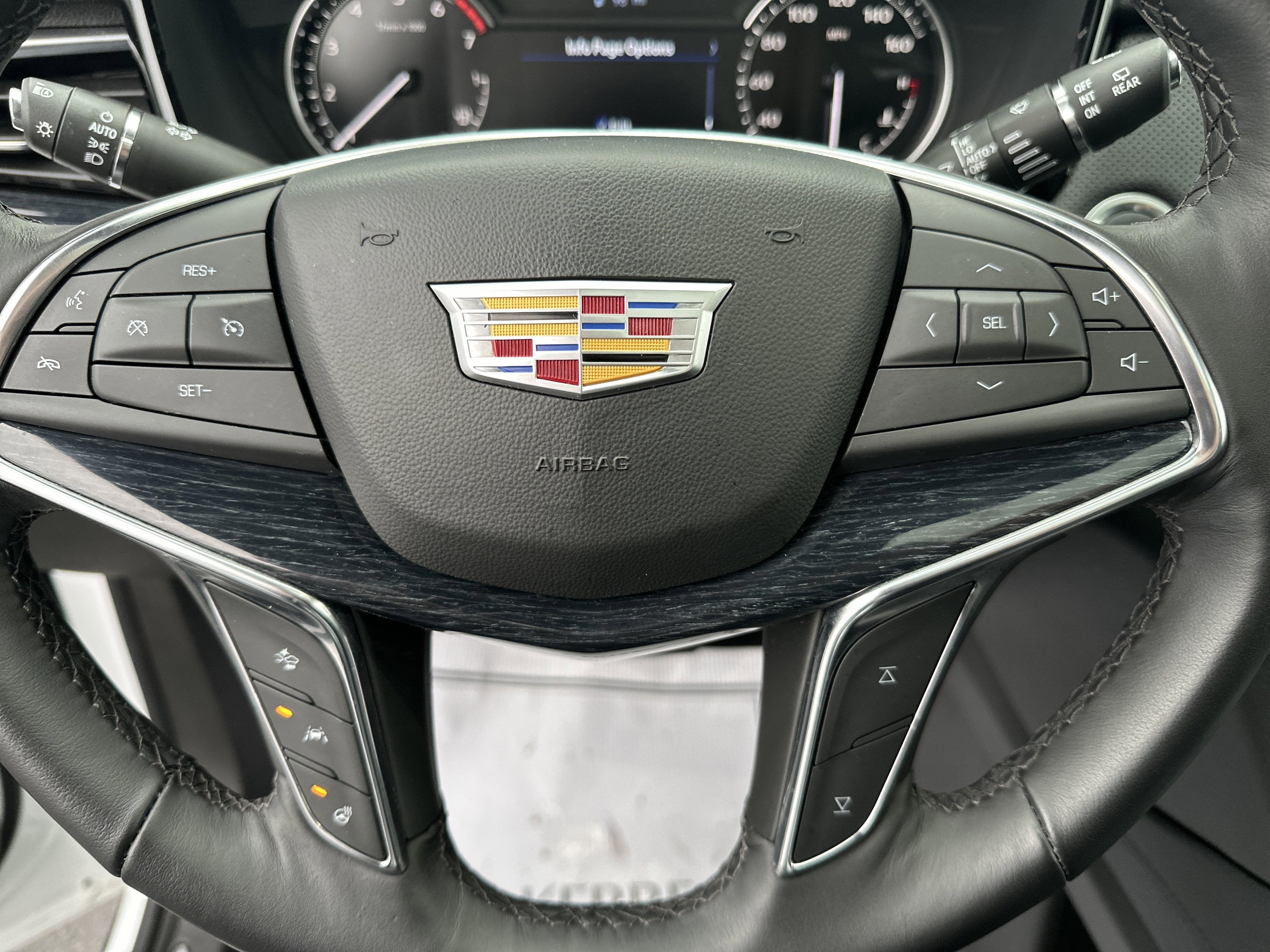 2024 Cadillac XT5 FWD Premium Luxury