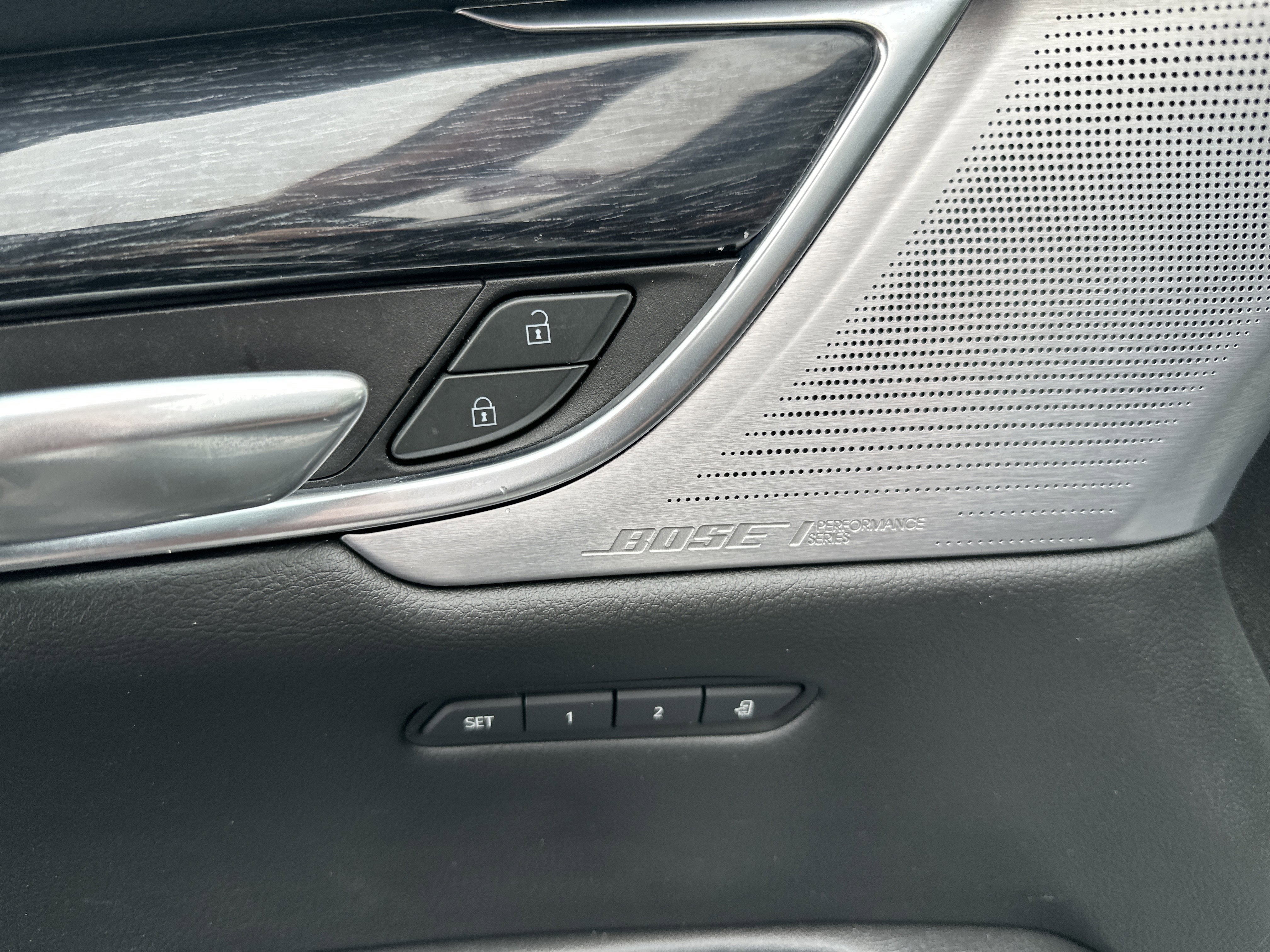 2022 Cadillac XT5 FWD Premium Luxury