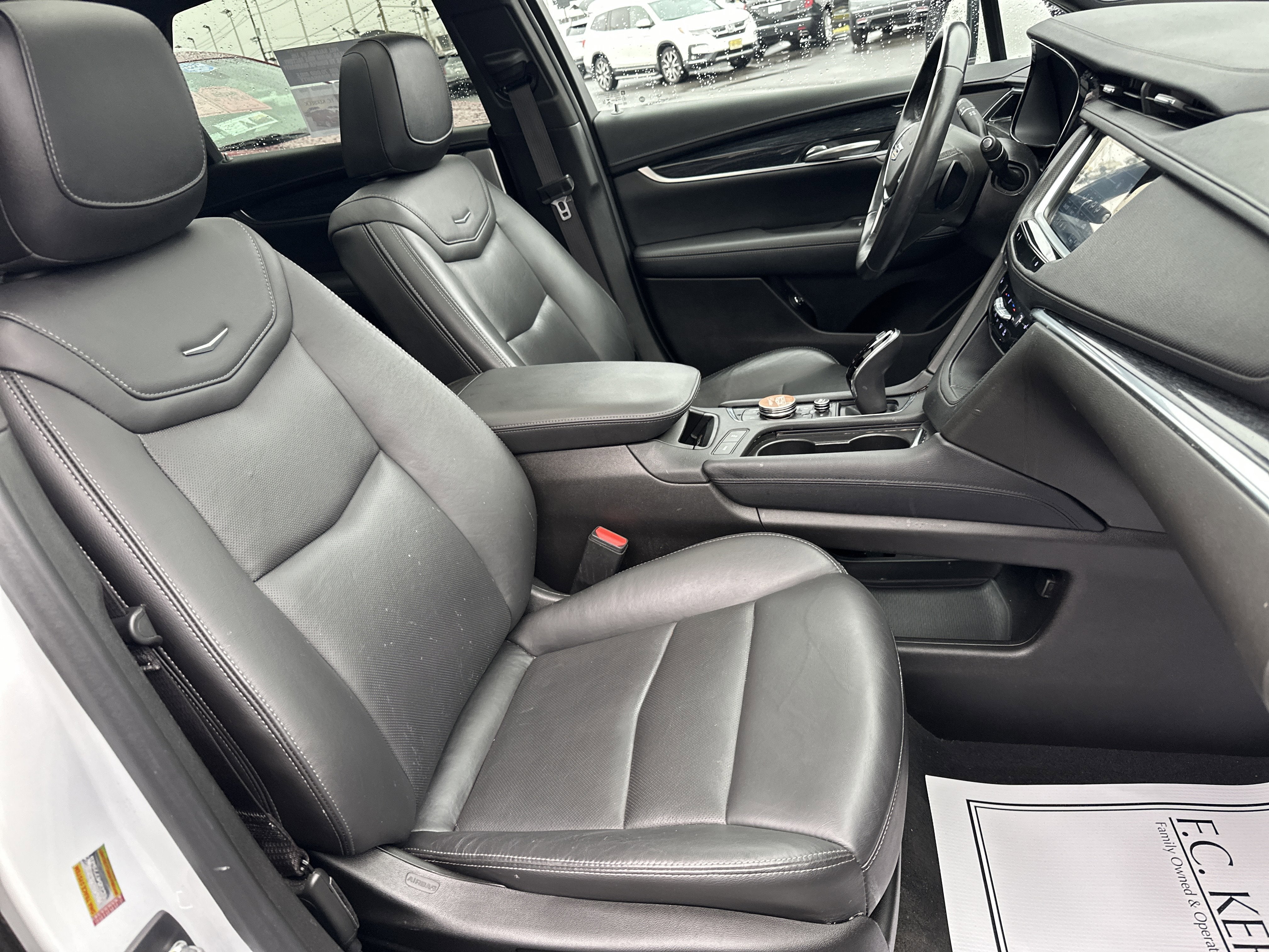 2022 Cadillac XT5 FWD Premium Luxury