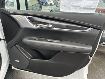 2022 Cadillac XT5 FWD Premium Luxury