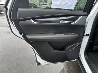 2022 Cadillac XT5 FWD Premium Luxury