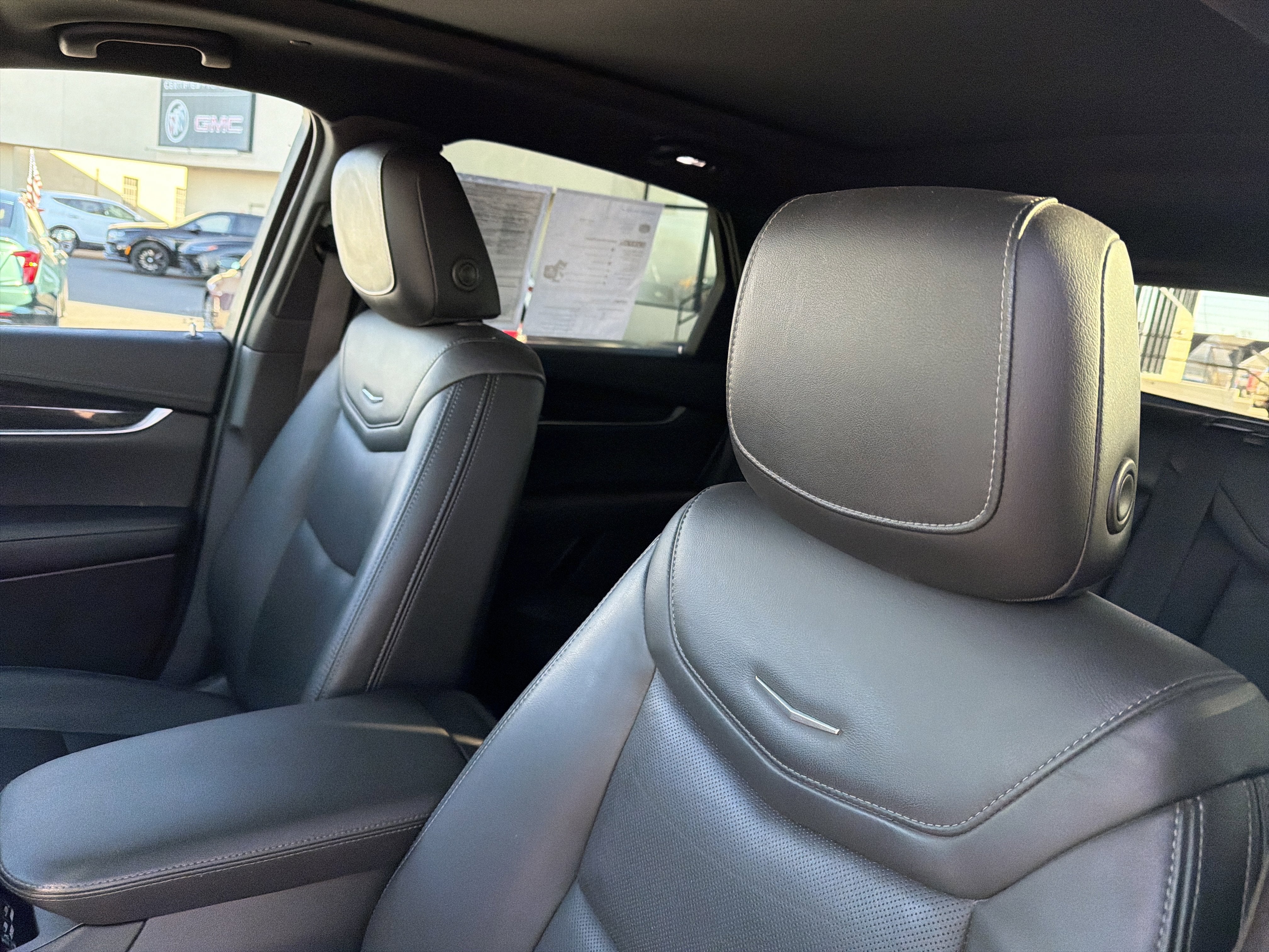 2022 Cadillac XT5 FWD Premium Luxury