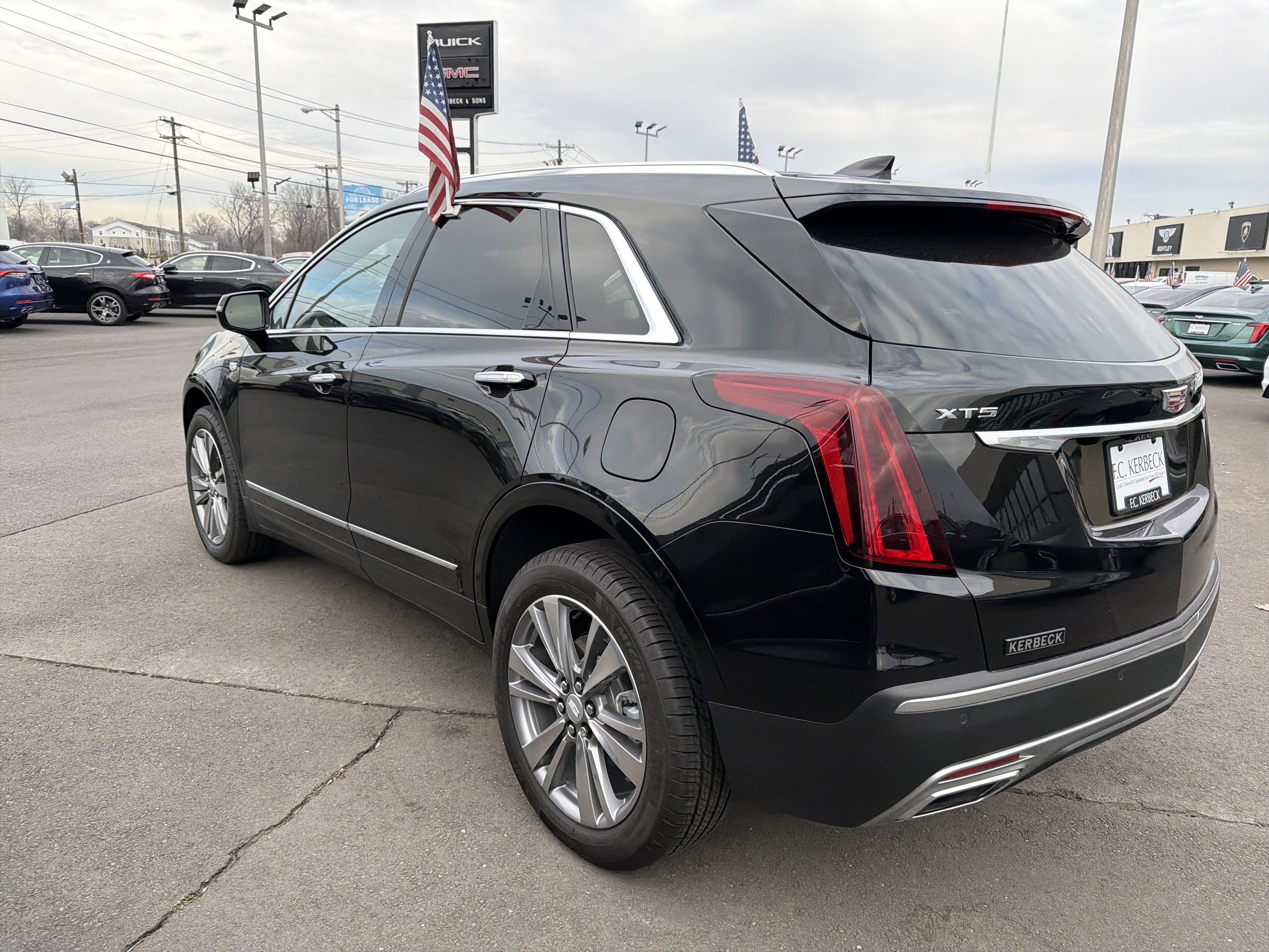 2025 Cadillac XT5 FWD Premium Luxury